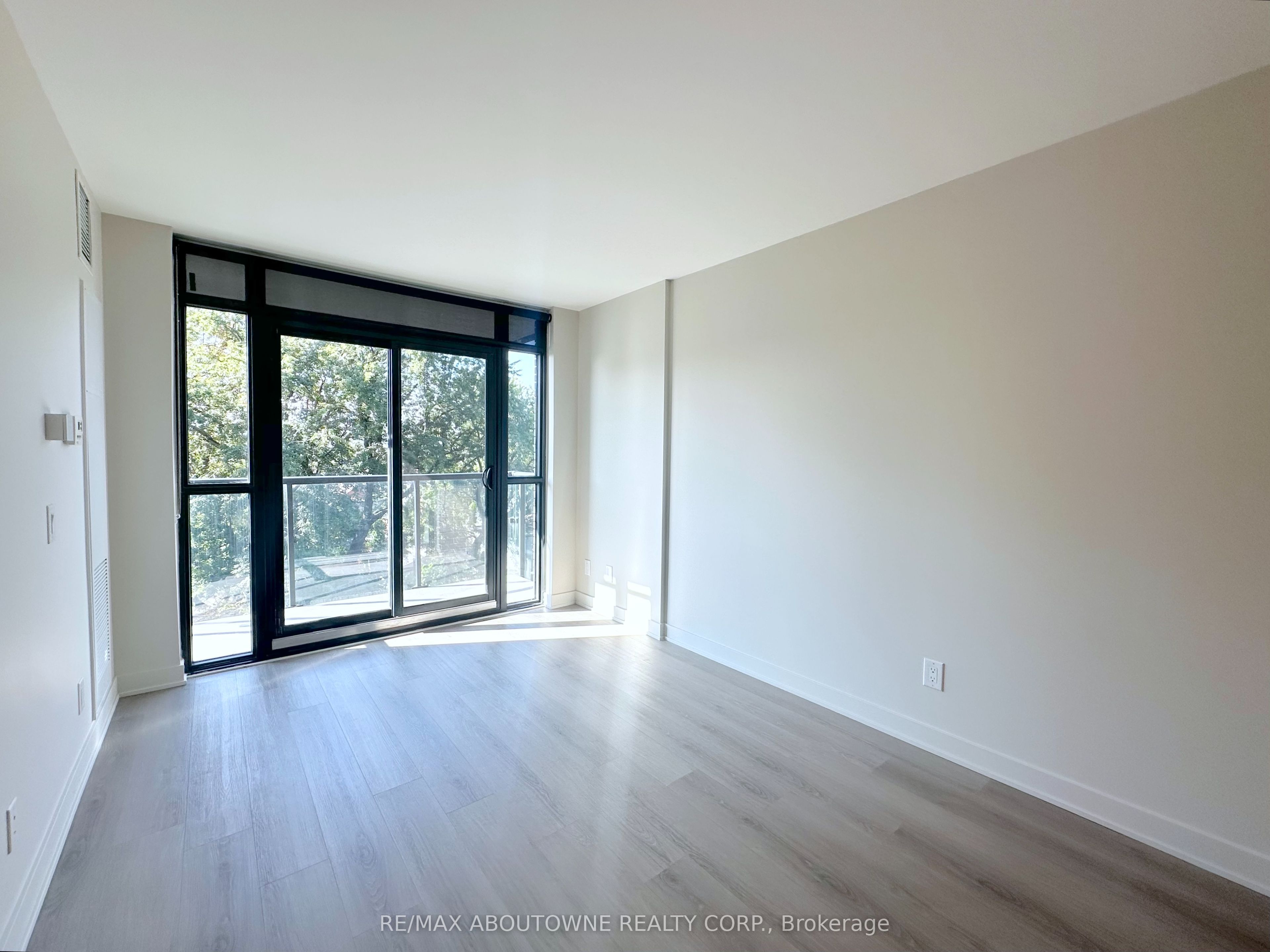 501 – 3385 Dundas Street, Toronto W02 ‣ W13778502 501 – 3385 Dundas Street, Toronto W02 ‣ W13778502
