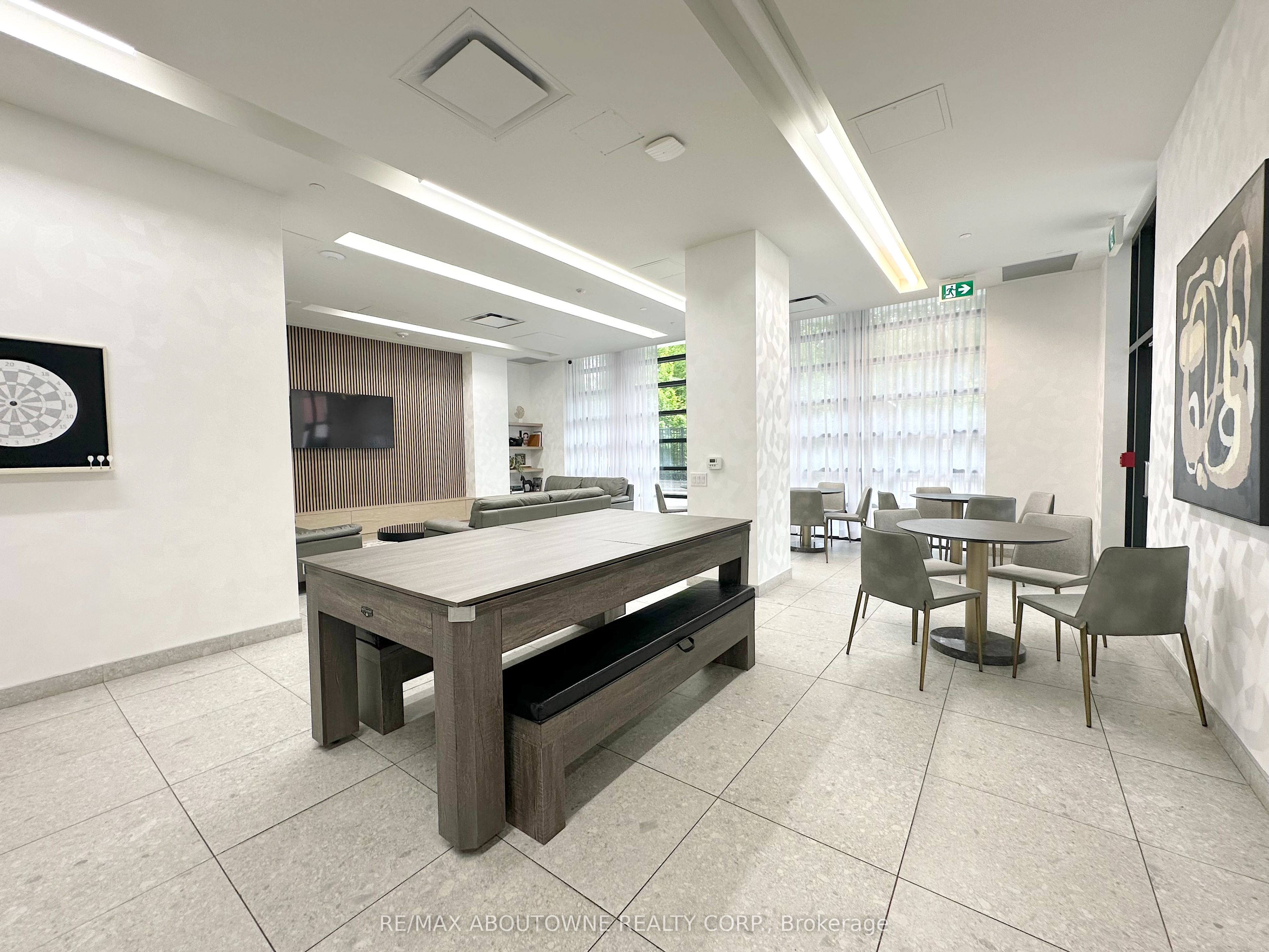 501 – 3385 Dundas Street, Toronto W02 ‣ W13778502 501 – 3385 Dundas Street, Toronto W02 ‣ W13778502