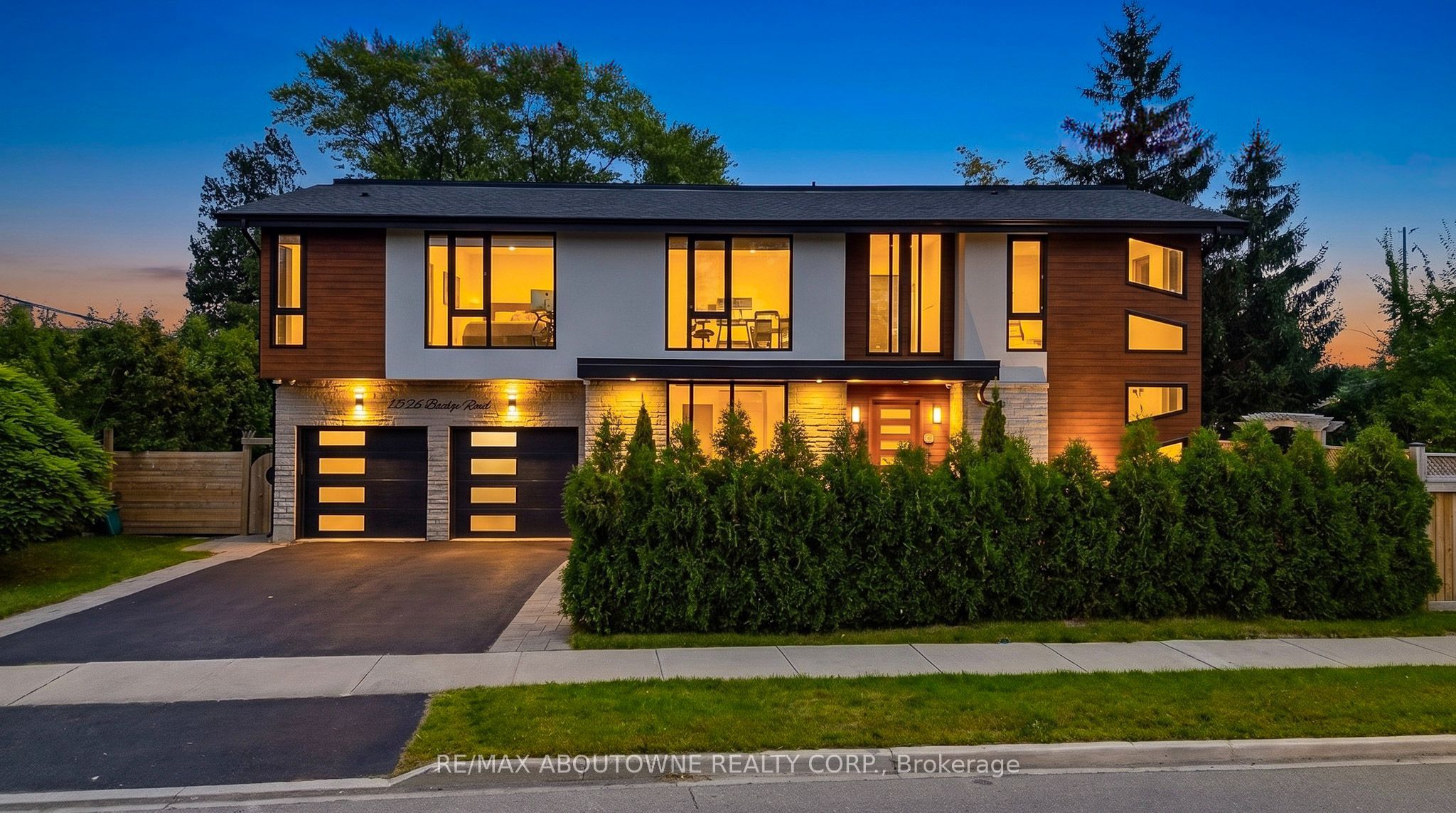 1526 Bridge Road, Oakville