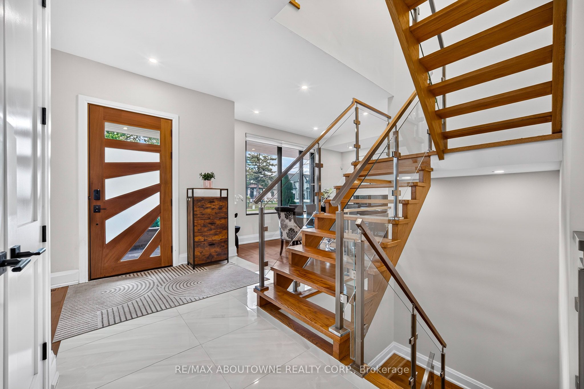 1526 Bridge Road, Oakville ‣ W13787678 1526 Bridge Road, Oakville ‣ W13787678
