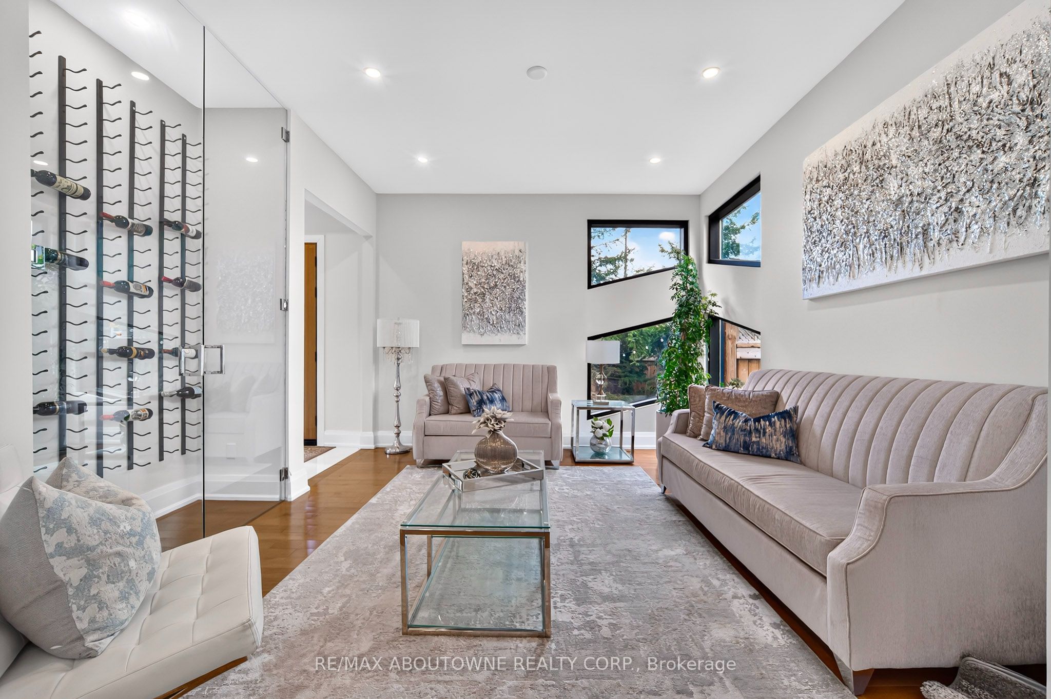 1526 Bridge Road, Oakville ‣ W13787678 1526 Bridge Road, Oakville ‣ W13787678