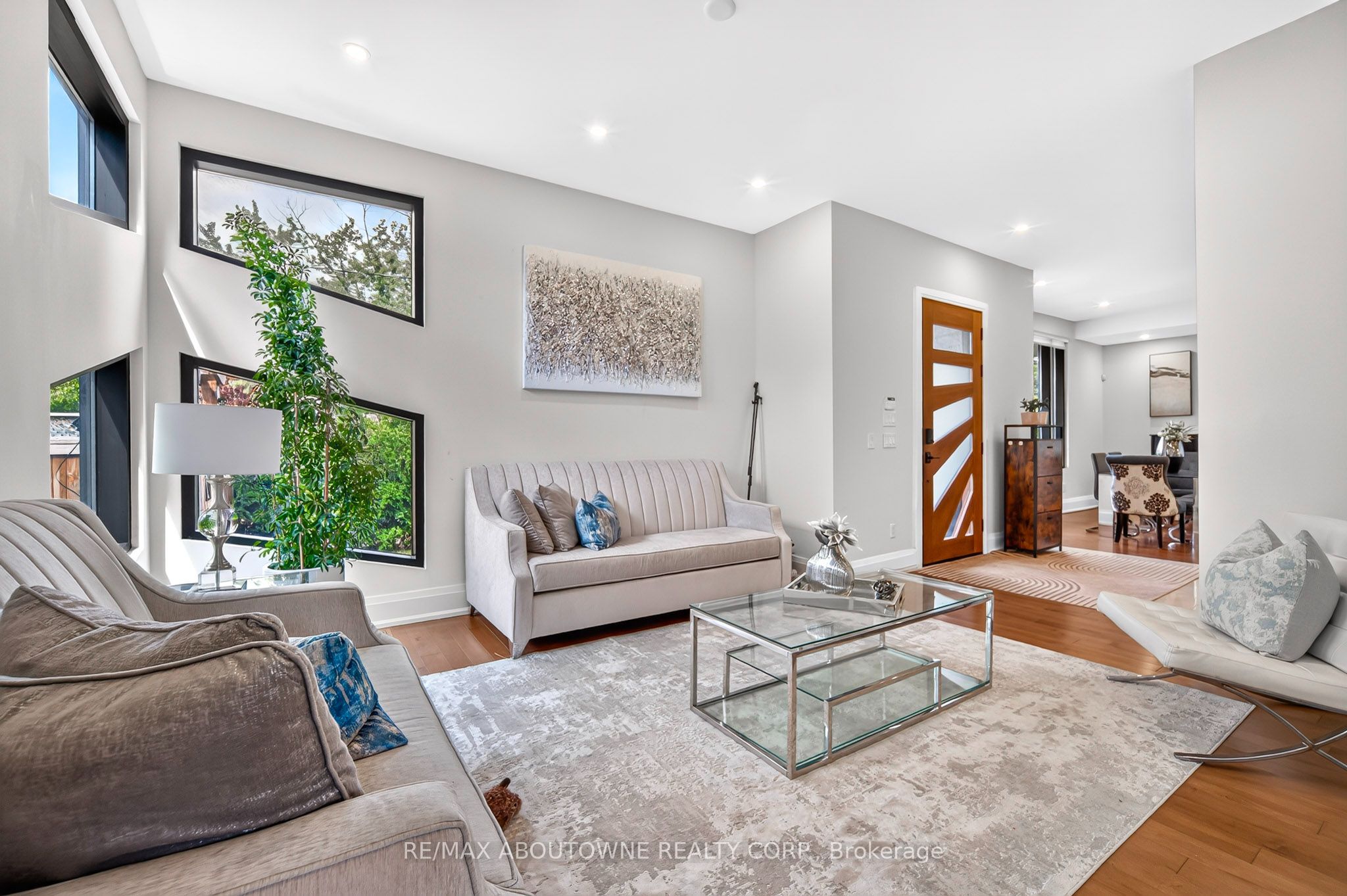 1526 Bridge Road, Oakville ‣ W13787678 1526 Bridge Road, Oakville ‣ W13787678