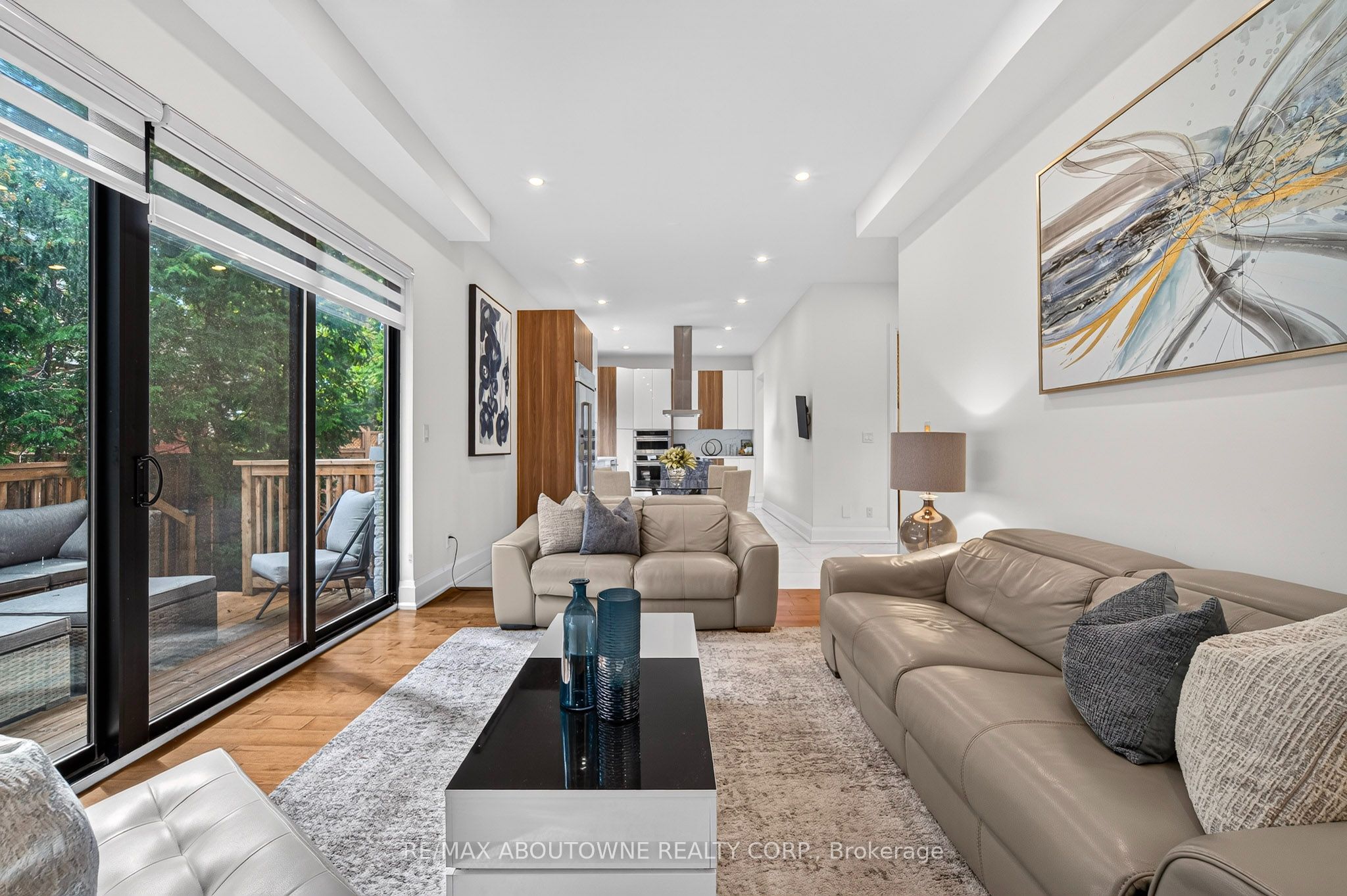1526 Bridge Road, Oakville ‣ W13787678 1526 Bridge Road, Oakville ‣ W13787678