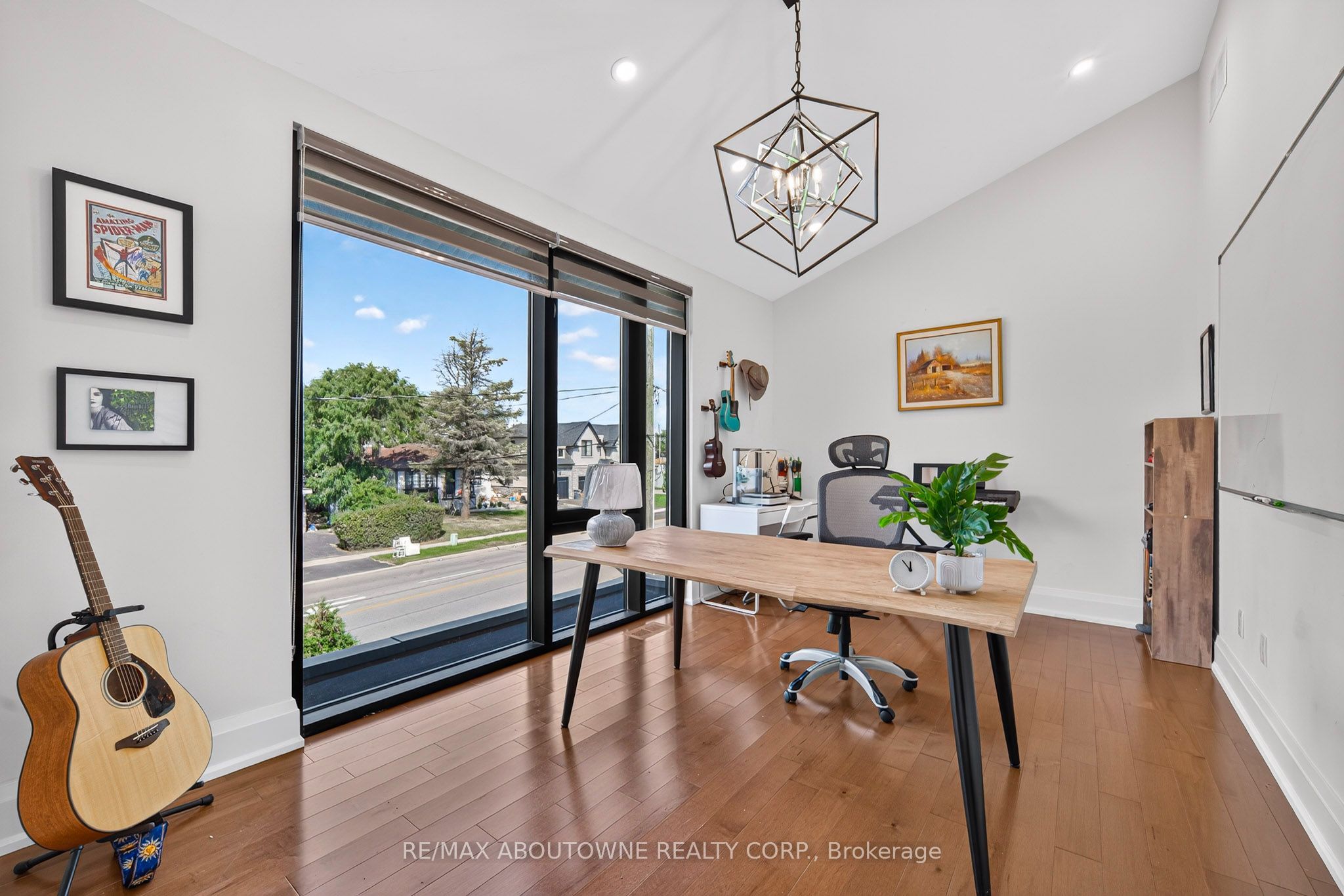 1526 Bridge Road, Oakville ‣ W13787678 1526 Bridge Road, Oakville ‣ W13787678