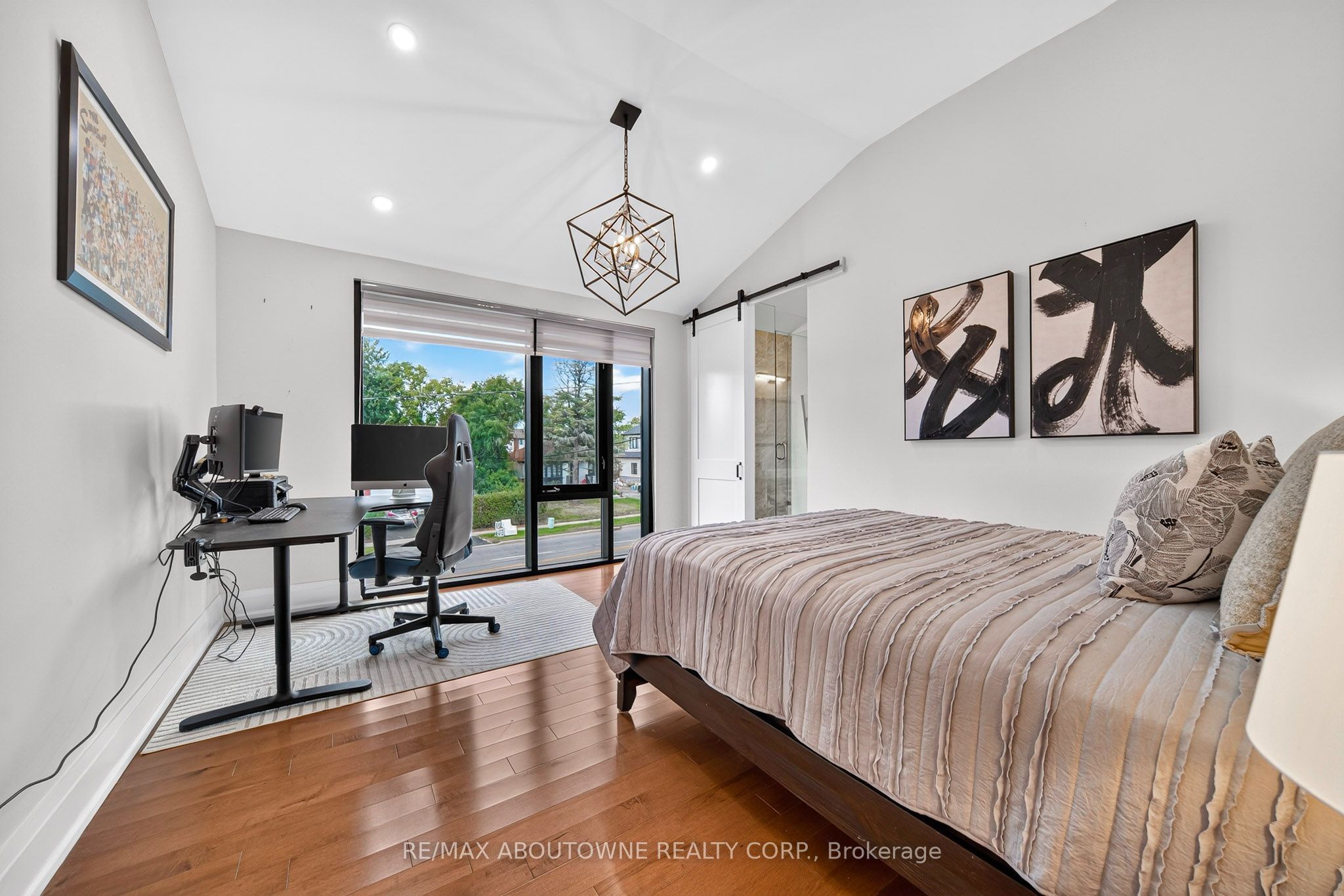 1526 Bridge Road, Oakville ‣ W13787678 1526 Bridge Road, Oakville ‣ W13787678