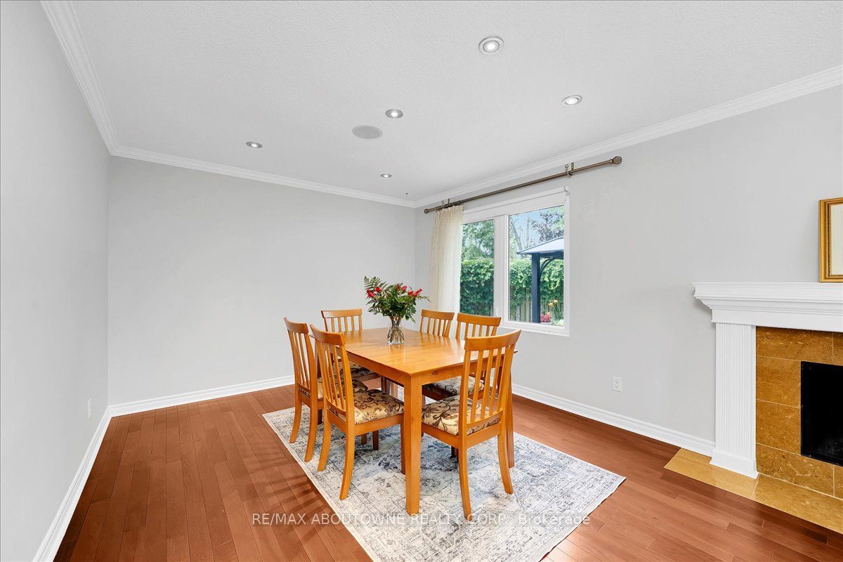3985 Taffey Crescent, Mississauga ‣ W13790180 3985 Taffey Crescent, Mississauga ‣ W13790180