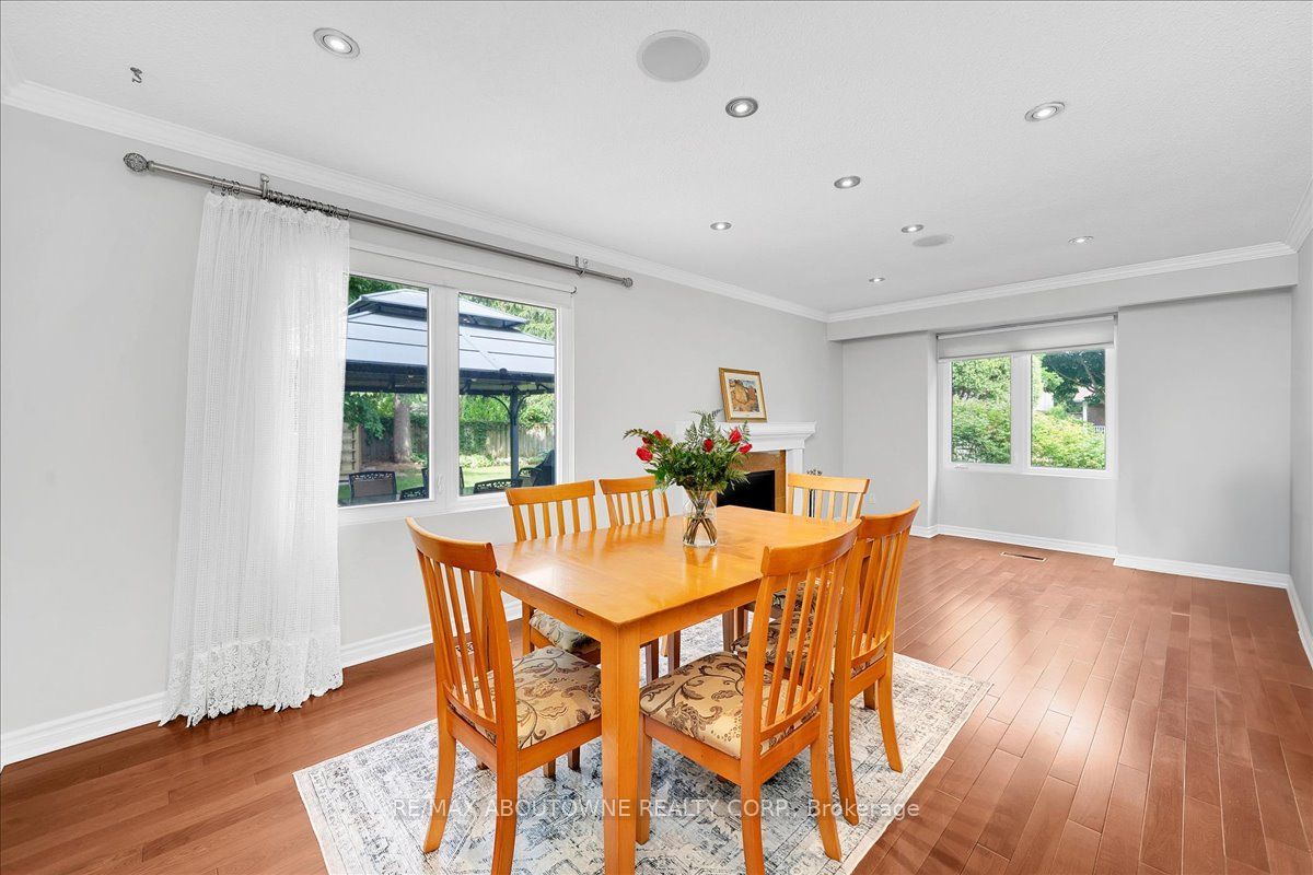 3985 Taffey Crescent, Mississauga ‣ W13790180 3985 Taffey Crescent, Mississauga ‣ W13790180
