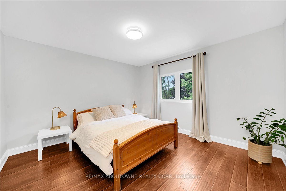 3985 Taffey Crescent, Mississauga ‣ W13790180 3985 Taffey Crescent, Mississauga ‣ W13790180