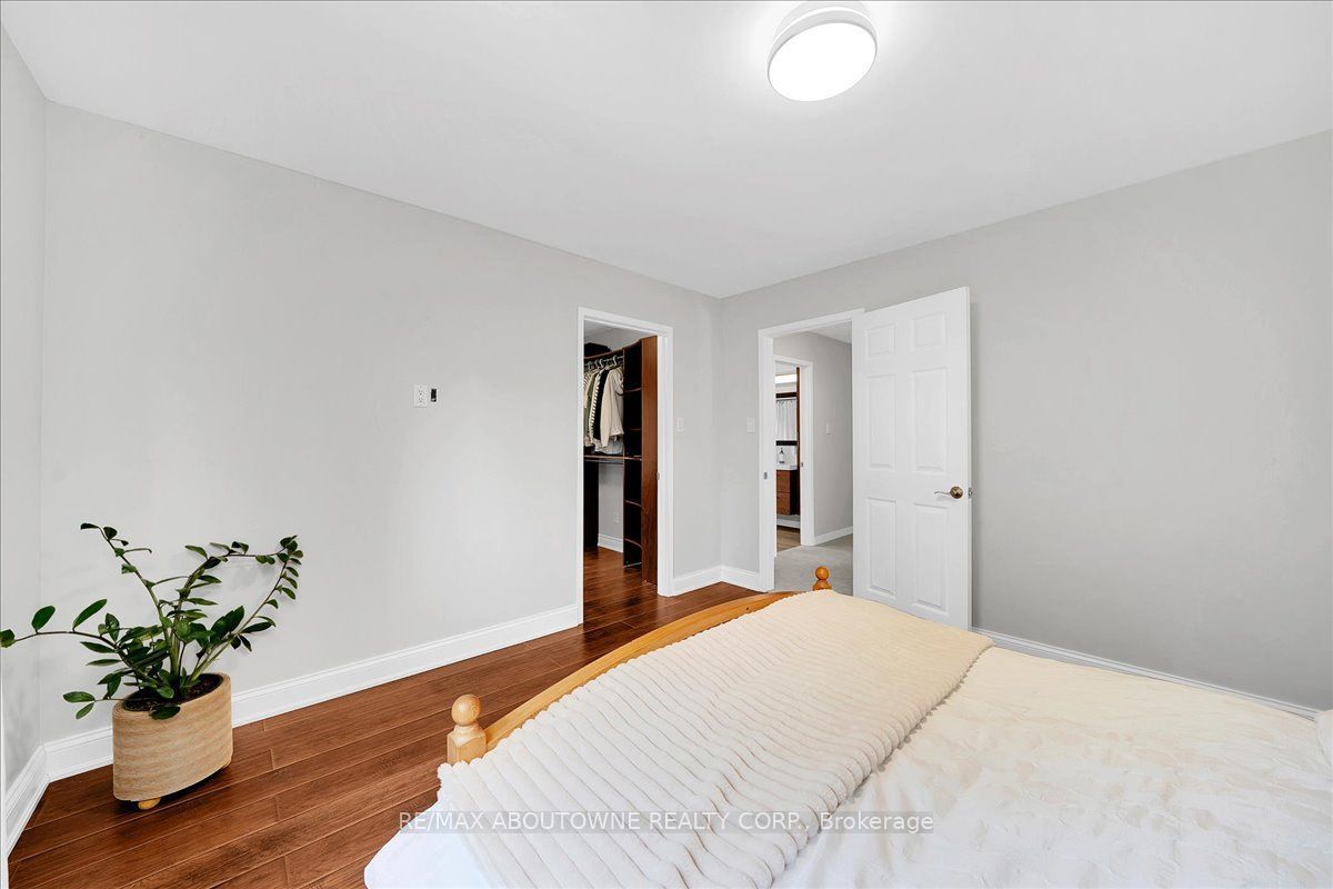 3985 Taffey Crescent, Mississauga ‣ W13790180 3985 Taffey Crescent, Mississauga ‣ W13790180