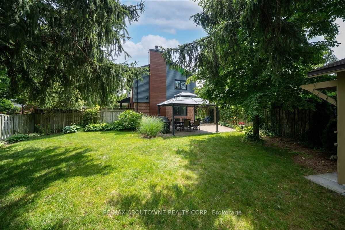 3985 Taffey Crescent, Mississauga ‣ W13790180 3985 Taffey Crescent, Mississauga ‣ W13790180