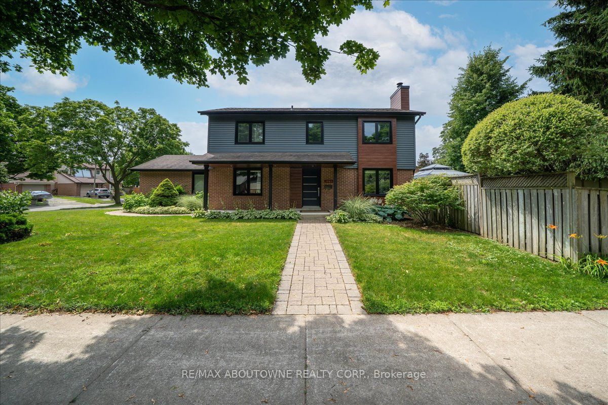 3985 Taffey Crescent, Mississauga ‣ W13790180 3985 Taffey Crescent, Mississauga ‣ W13790180