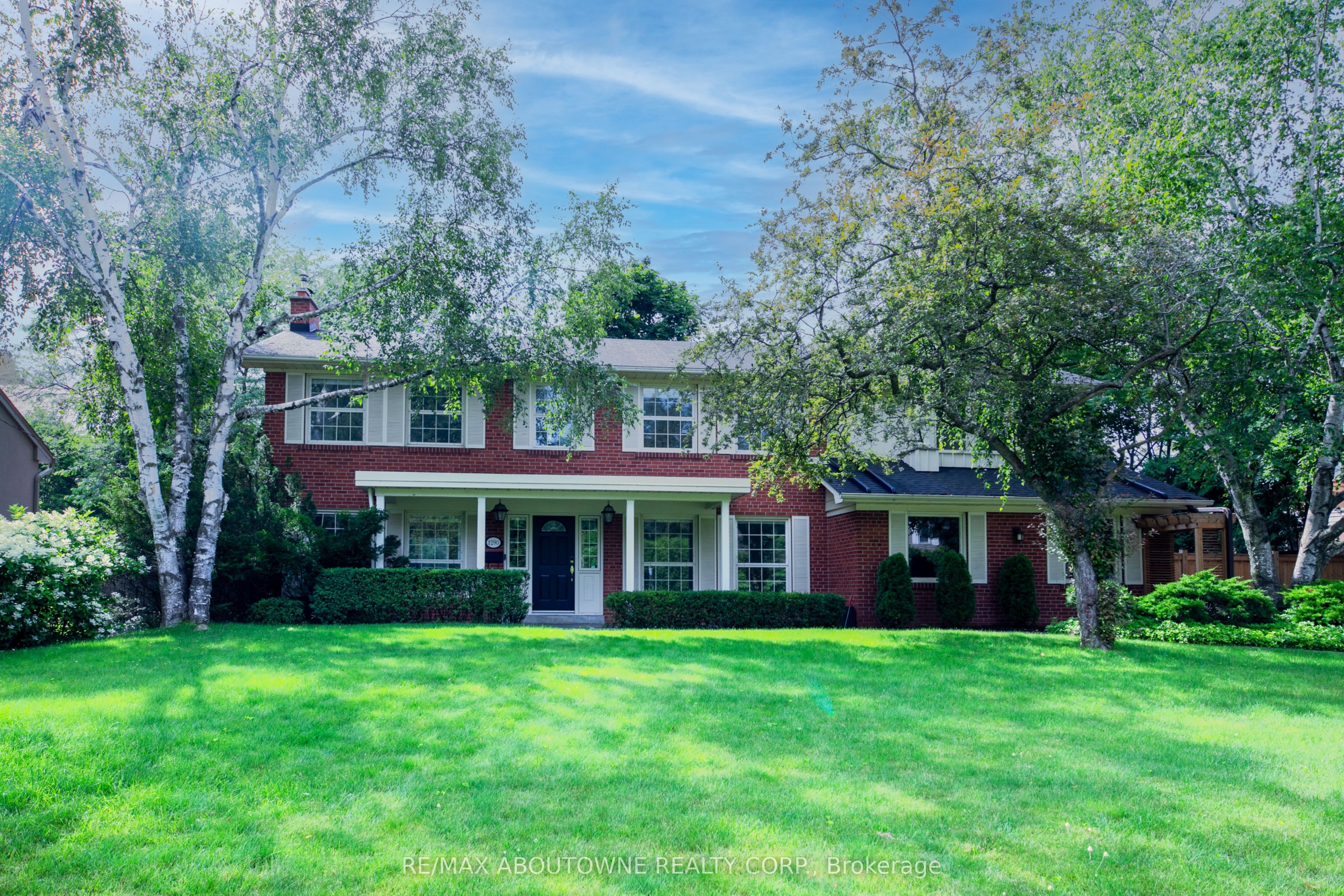 1290 Braeside Drive, Oakville