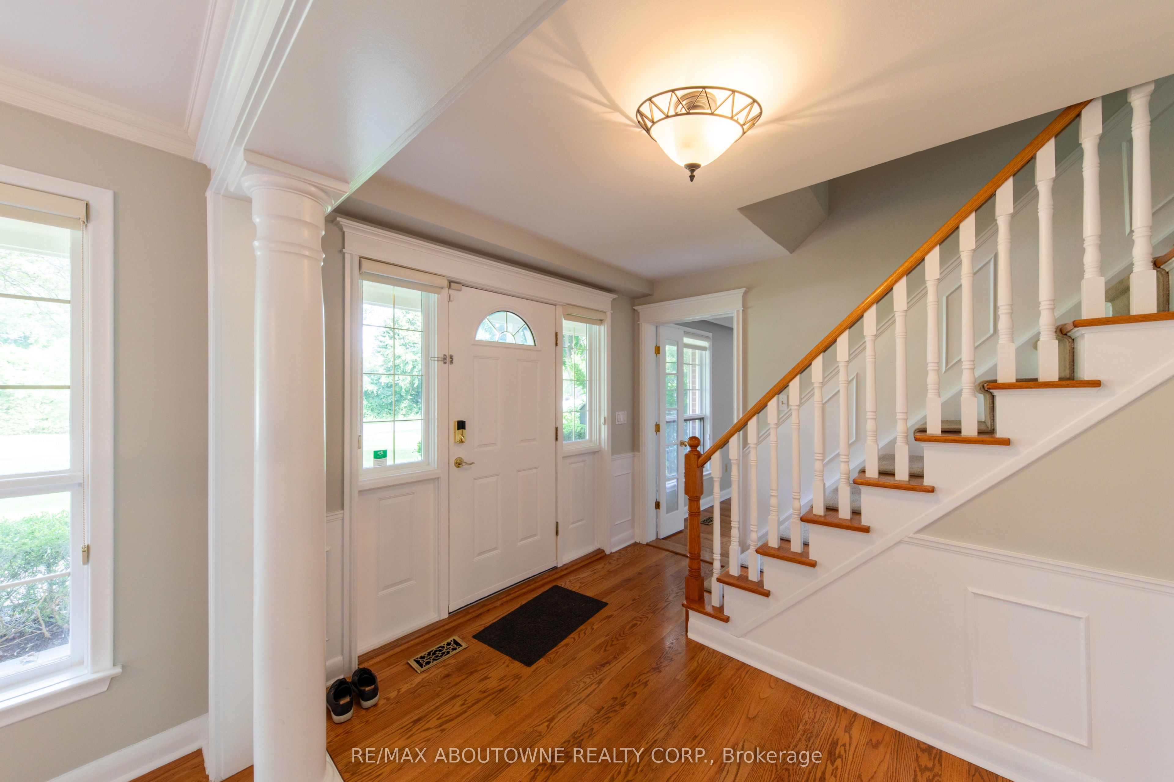 1290 Braeside Drive, Oakville ‣ W13791354 1290 Braeside Drive, Oakville ‣ W13791354