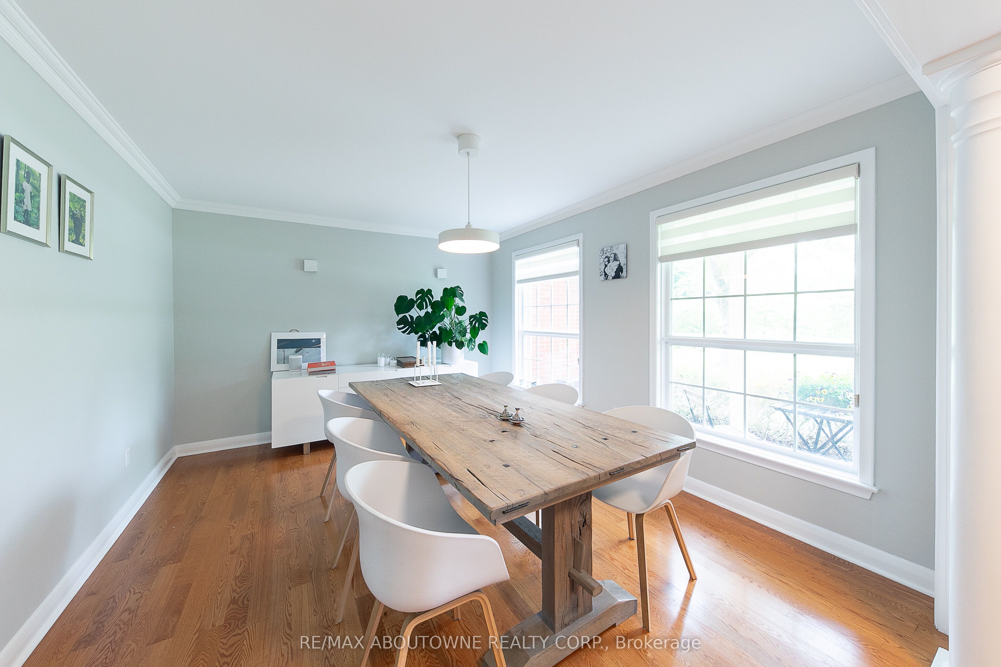 1290 Braeside Drive, Oakville ‣ W13791354 1290 Braeside Drive, Oakville ‣ W13791354
