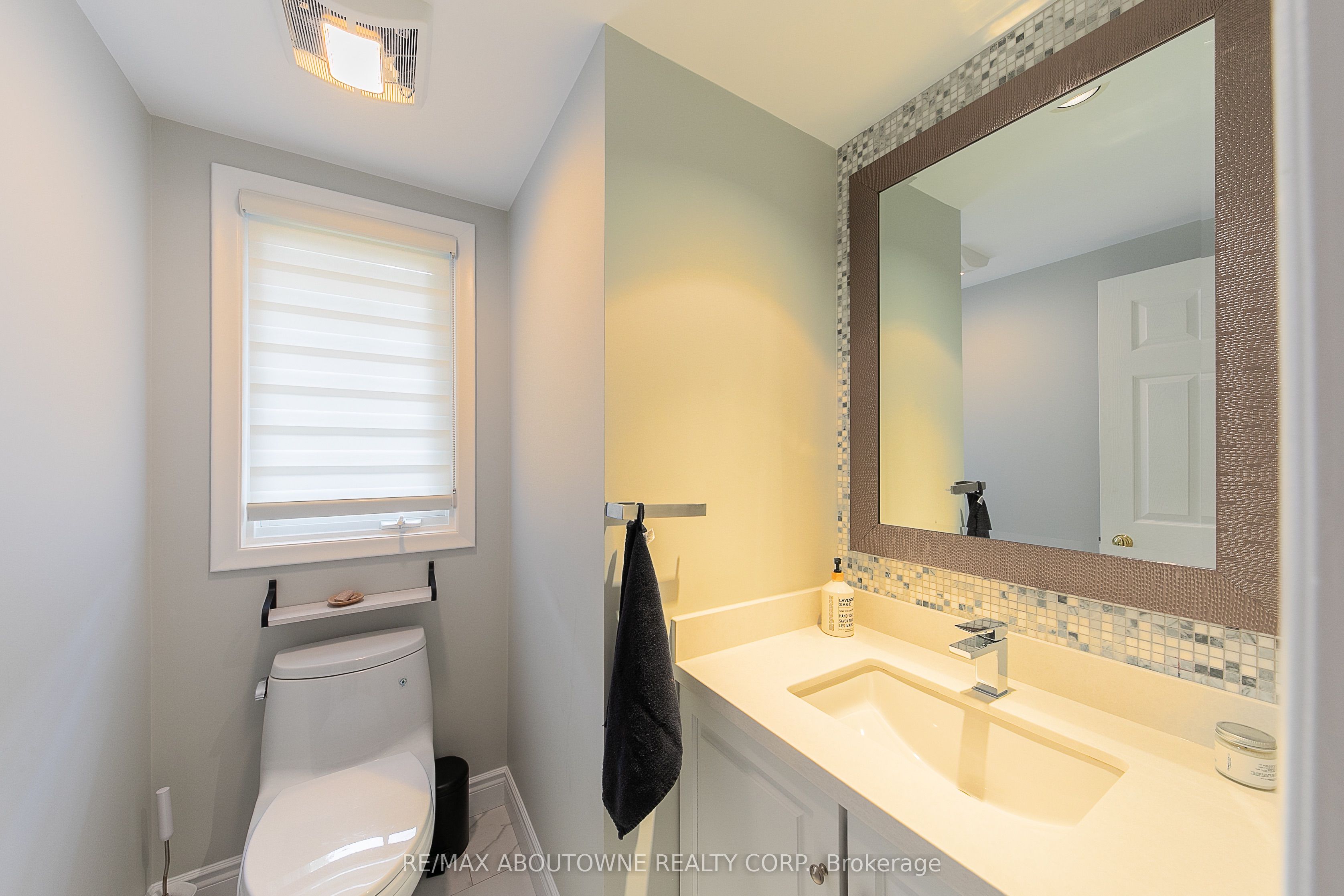 1290 Braeside Drive, Oakville ‣ W13791354 1290 Braeside Drive, Oakville ‣ W13791354