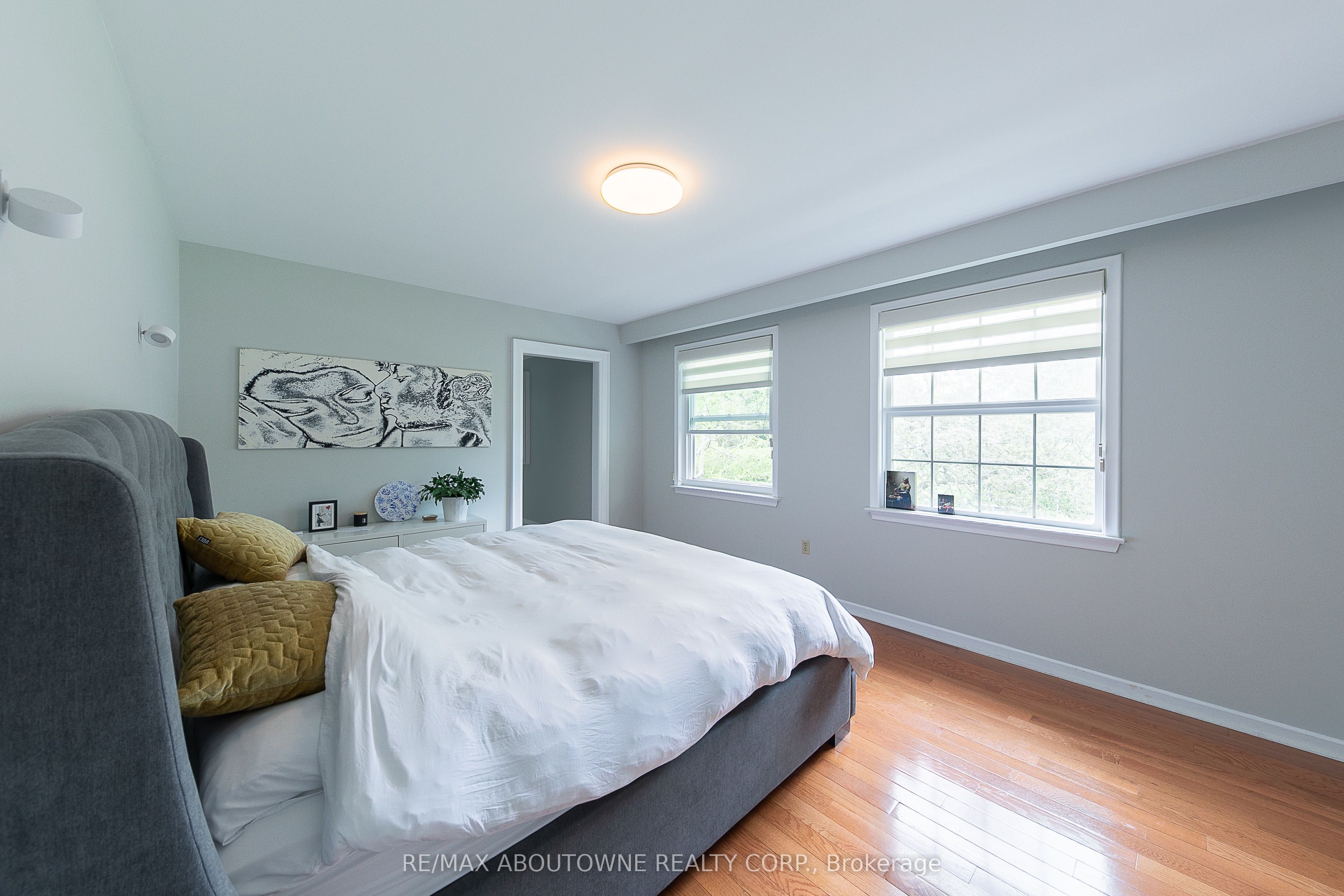 1290 Braeside Drive, Oakville ‣ W13791354 1290 Braeside Drive, Oakville ‣ W13791354
