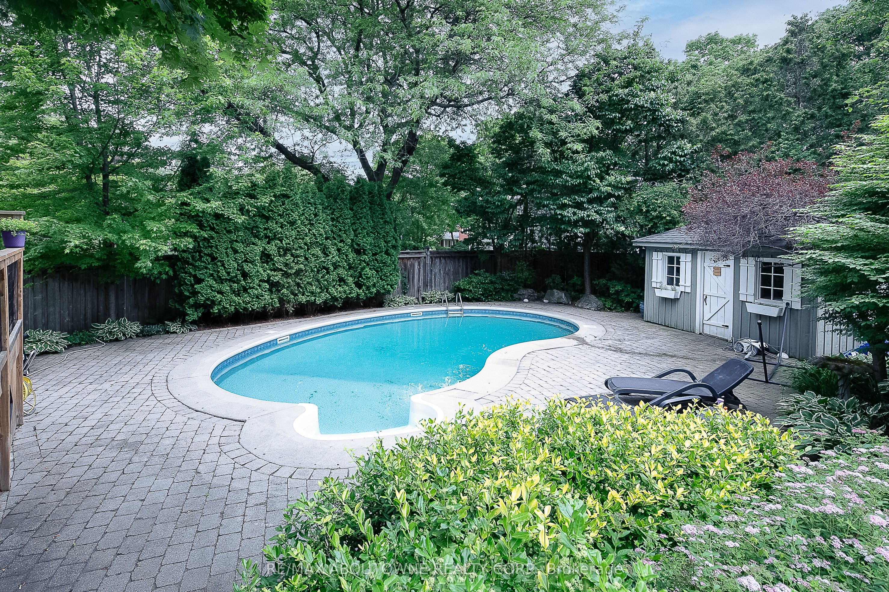 1290 Braeside Drive, Oakville ‣ W13791354 1290 Braeside Drive, Oakville ‣ W13791354