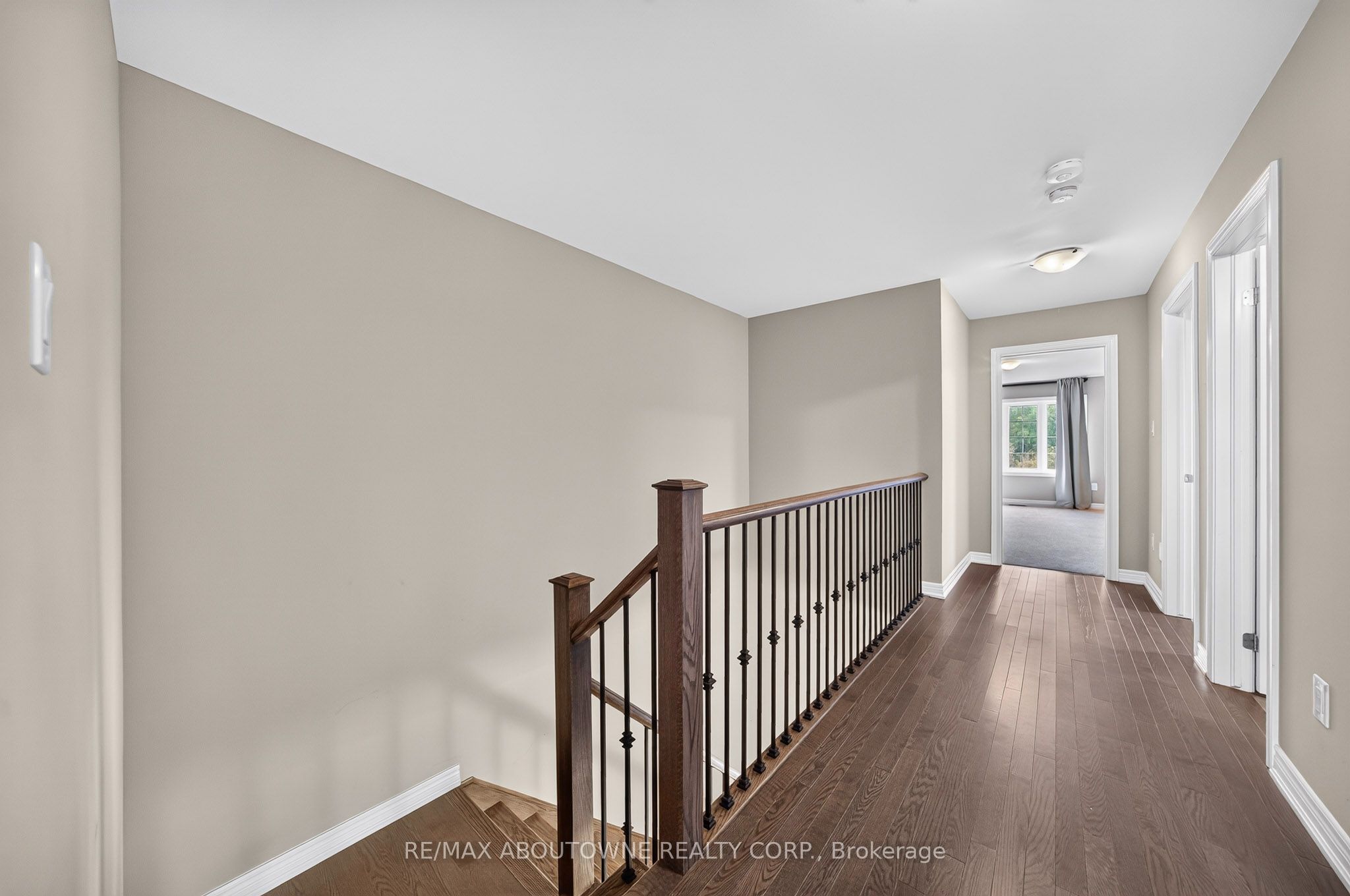 3289 Mockingbird Common, Oakville ‣ W13796290 3289 Mockingbird Common, Oakville ‣ W13796290