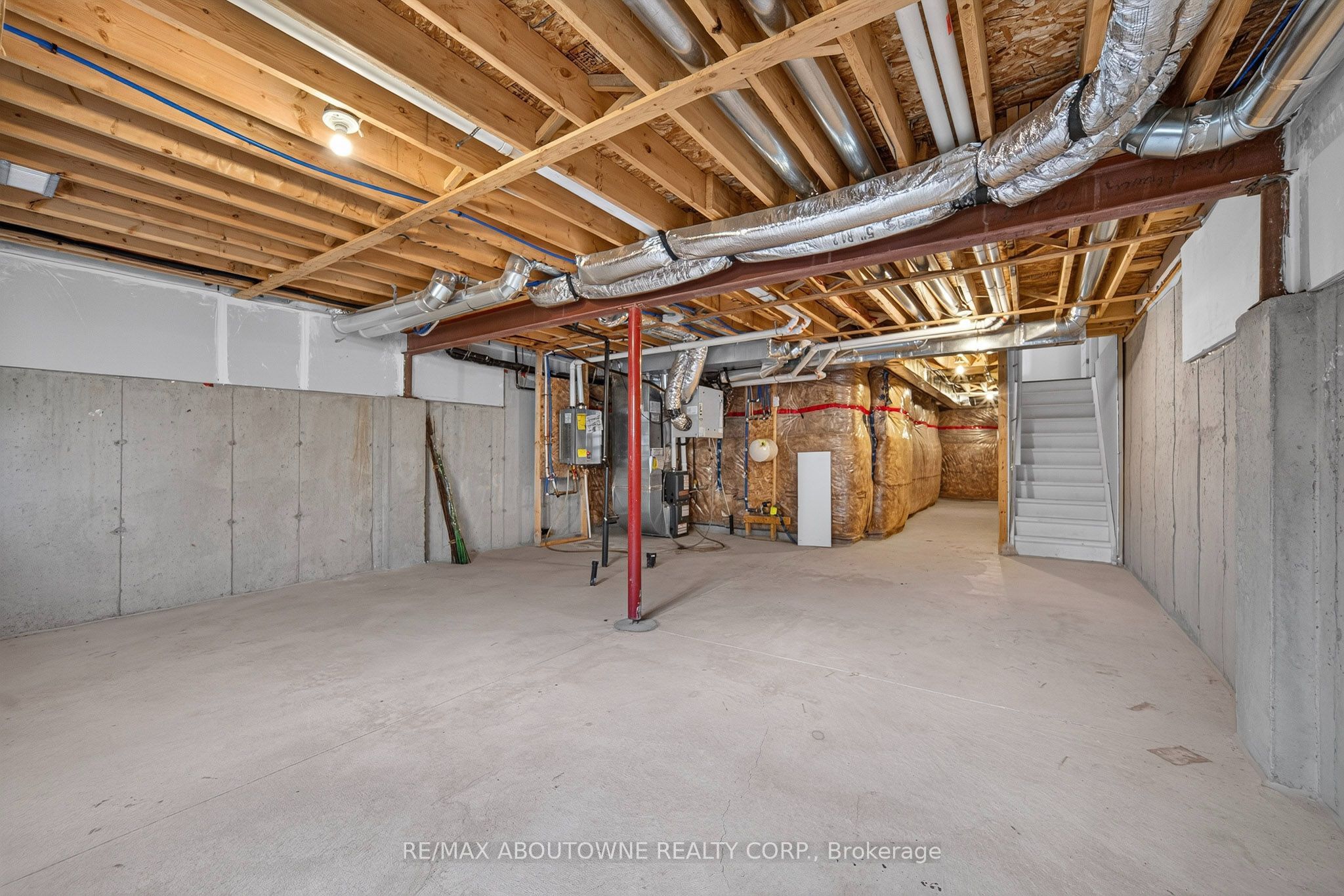 3289 Mockingbird Common, Oakville ‣ W13796290 3289 Mockingbird Common, Oakville ‣ W13796290