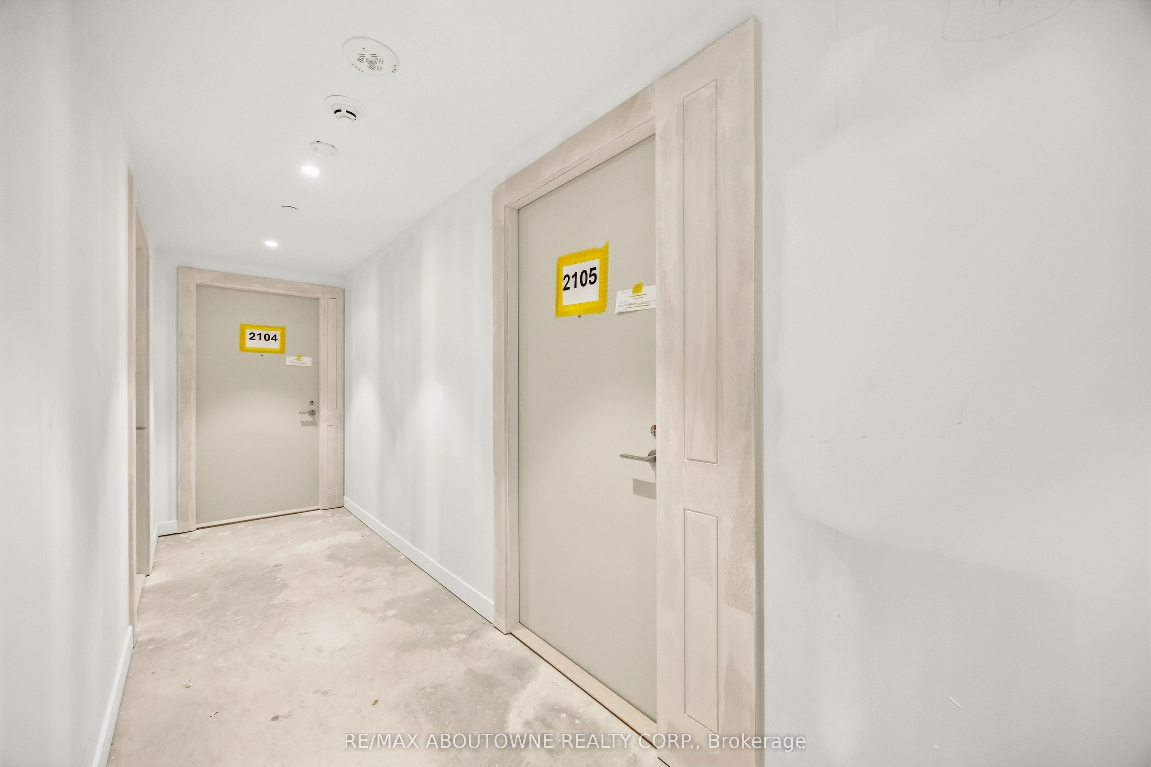05 – 4010 EGLINTON Avenue, Toronto W09 ‣ W13802994 05 – 4010 EGLINTON Avenue, Toronto W09 ‣ W13802994