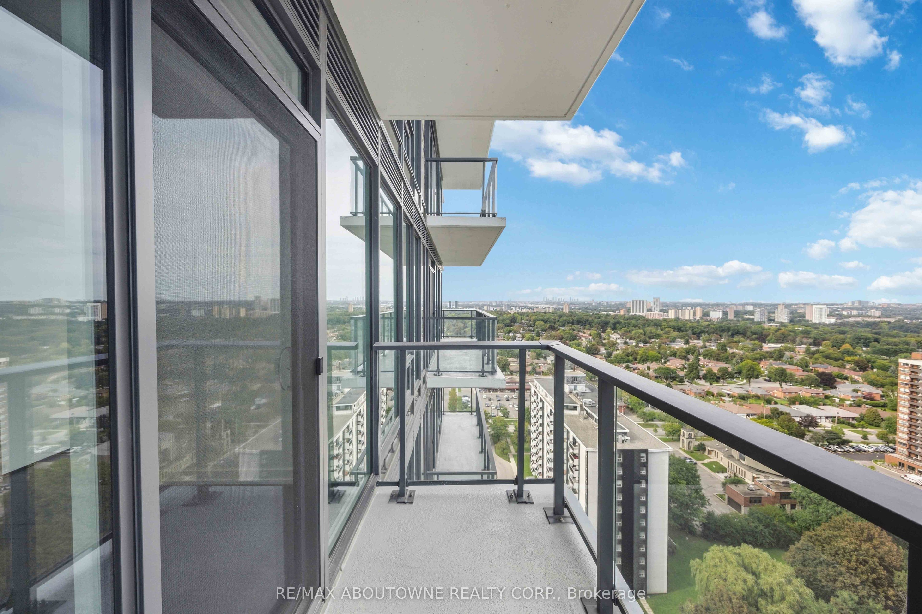 05 – 4010 EGLINTON Avenue, Toronto W09 ‣ W13802994 05 – 4010 EGLINTON Avenue, Toronto W09 ‣ W13802994