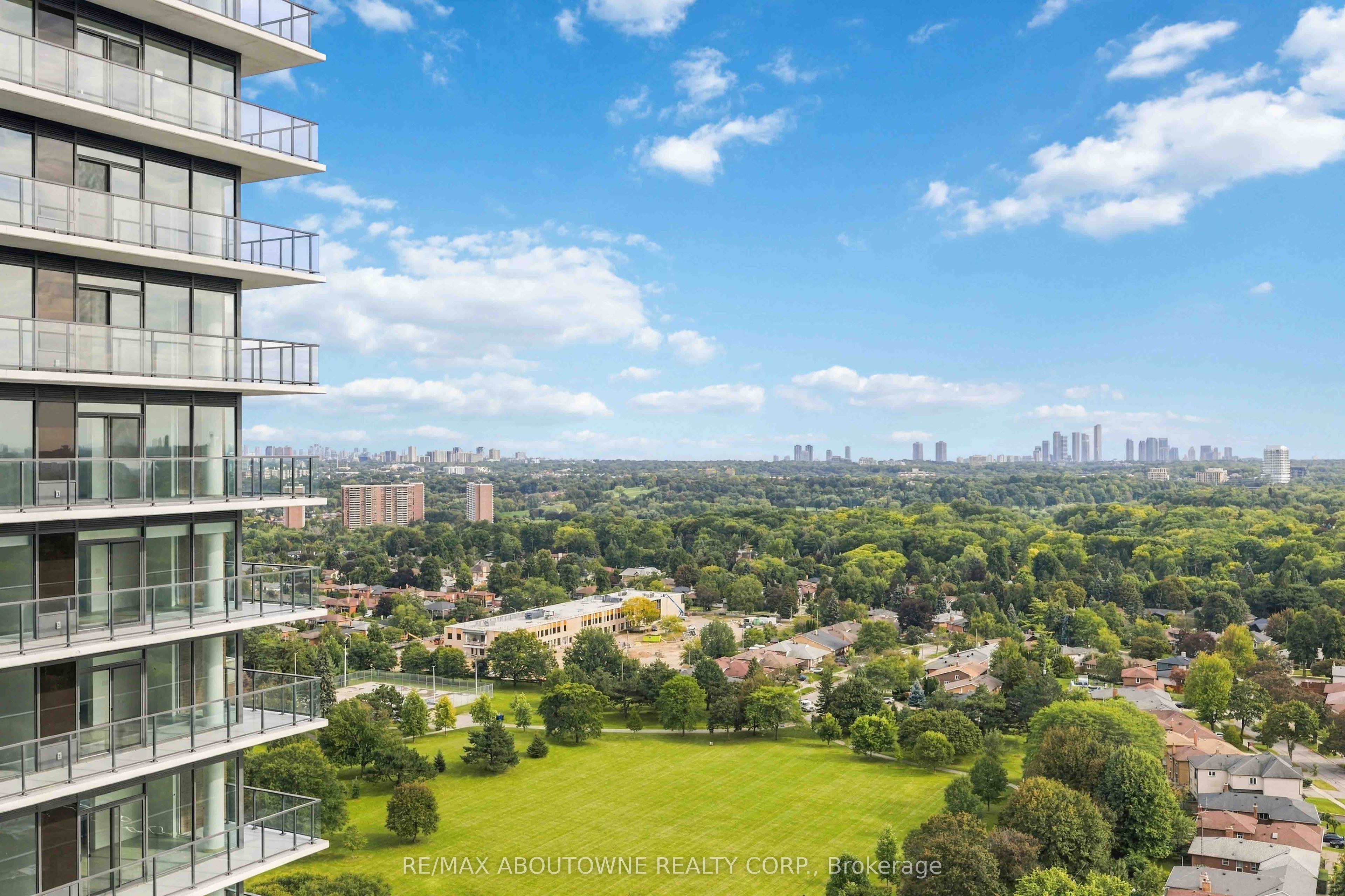 05 – 4010 EGLINTON Avenue, Toronto W09 ‣ W13802994 05 – 4010 EGLINTON Avenue, Toronto W09 ‣ W13802994