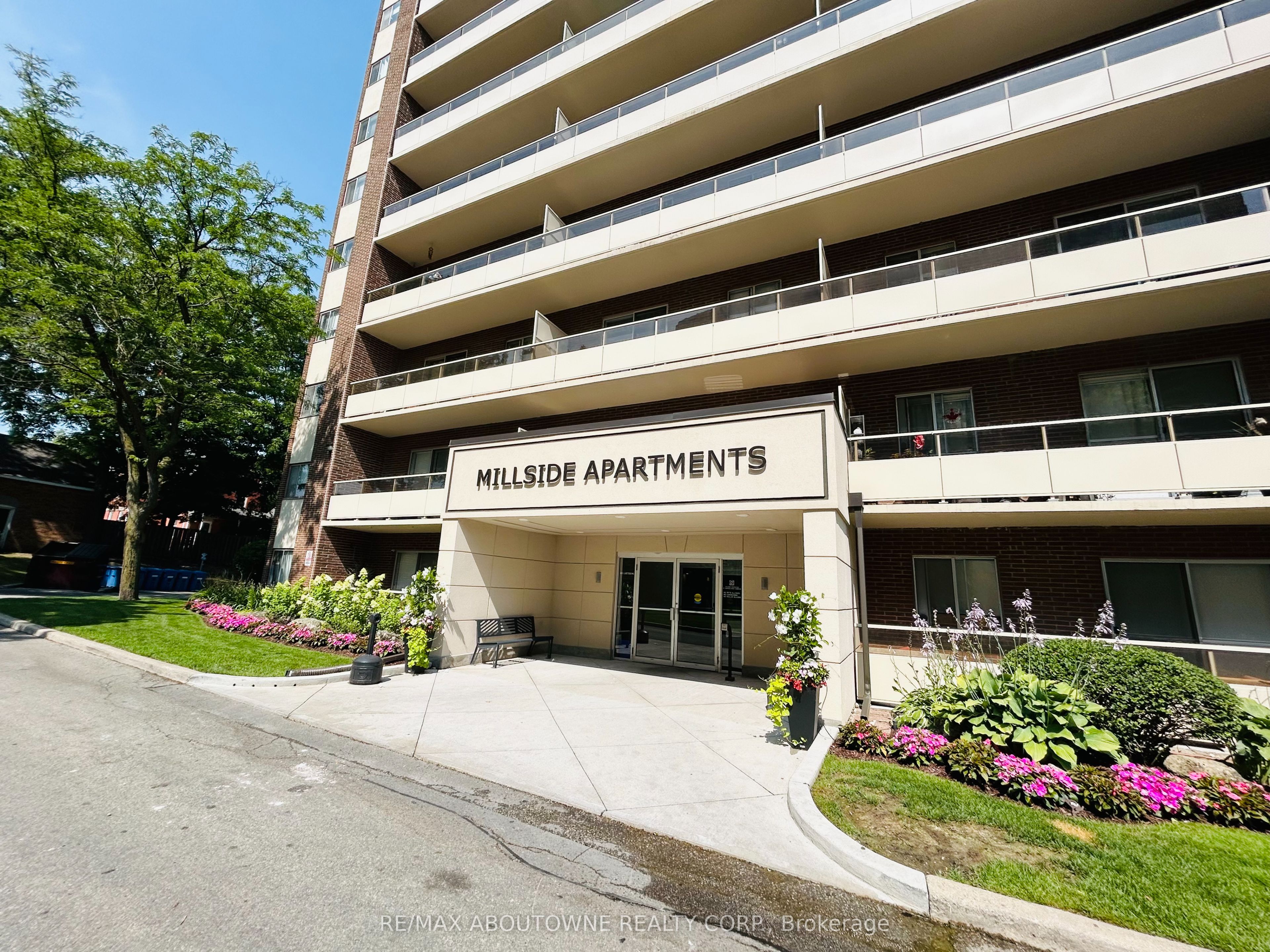 02 – 101 Millside Drive, Milton