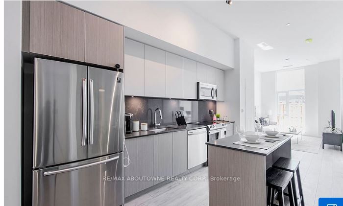 A917 – 125 Bronte Road, Oakville