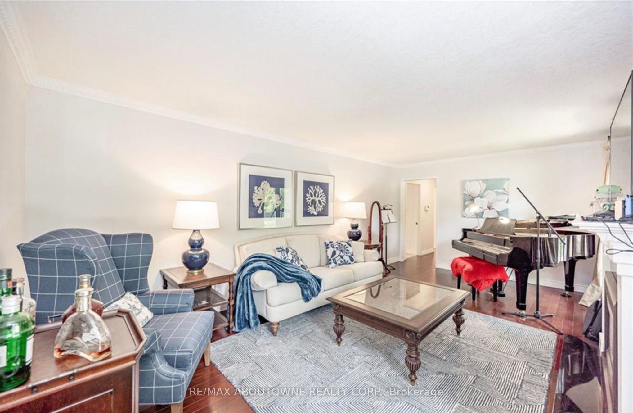 500 Blenheim Crescent, Oakville ‣ W13821154 500 Blenheim Crescent, Oakville ‣ W13821154