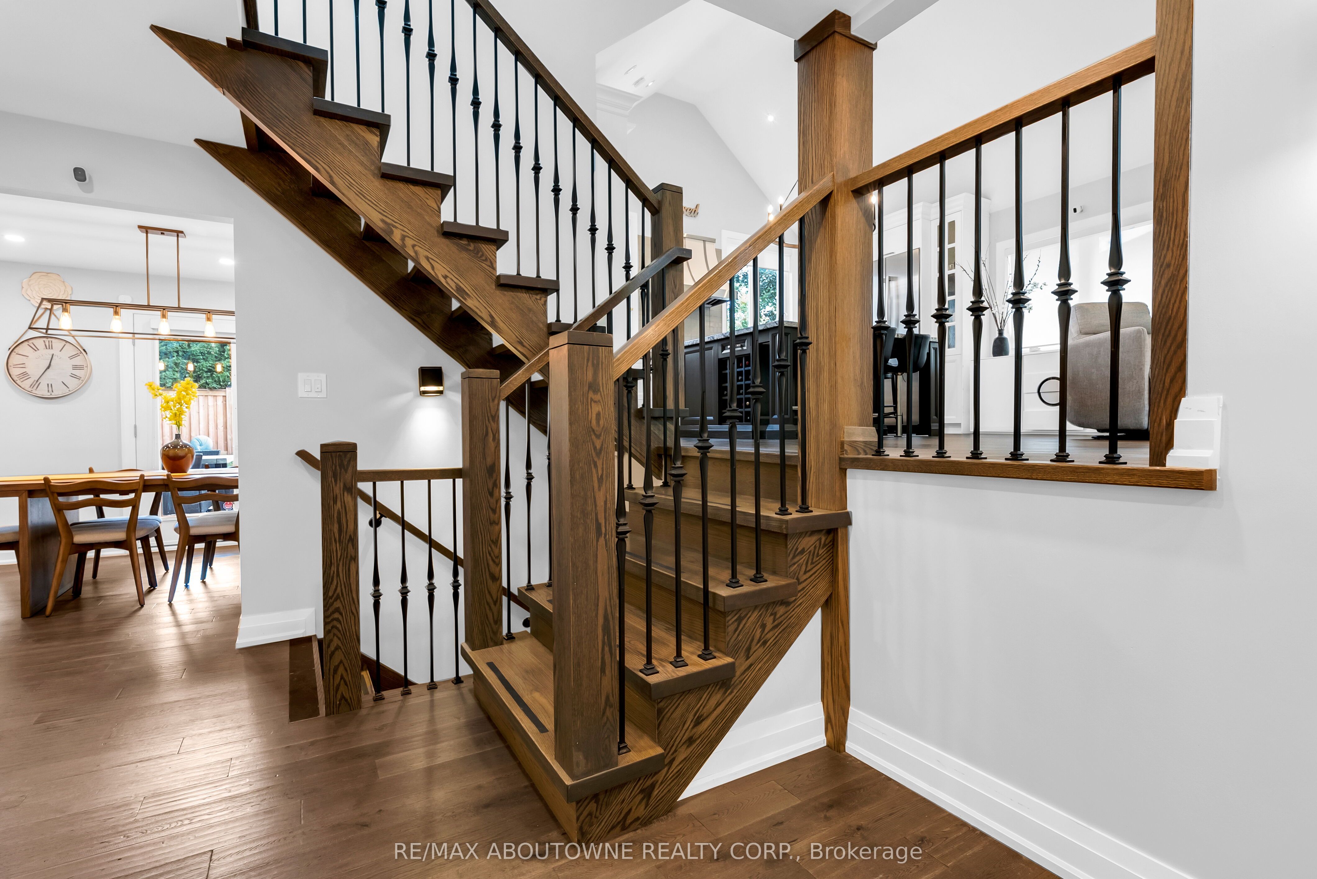 428 Brookmill Road, Oakville ‣ W13821214 428 Brookmill Road, Oakville ‣ W13821214
