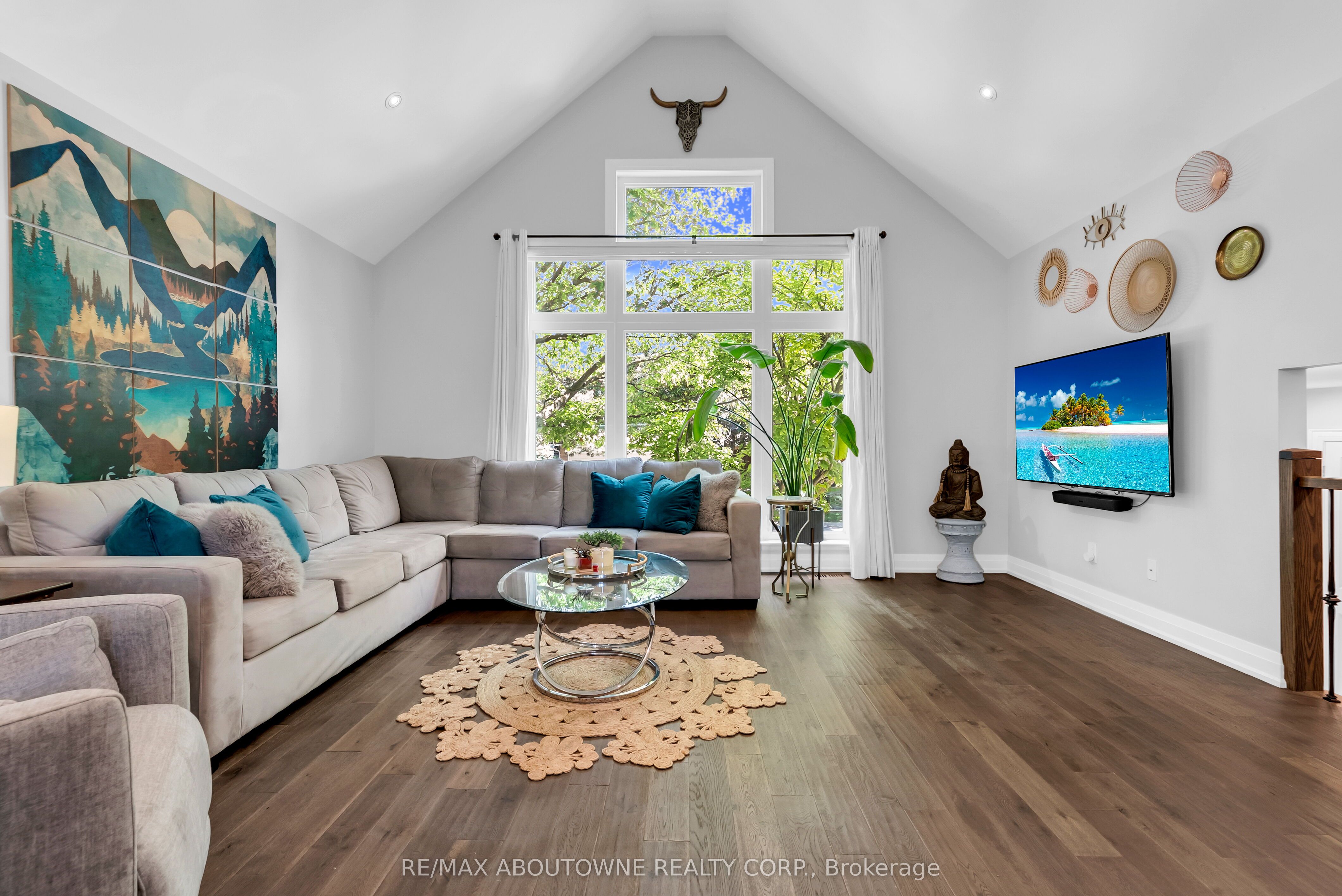 428 Brookmill Road, Oakville ‣ W13821214 428 Brookmill Road, Oakville ‣ W13821214