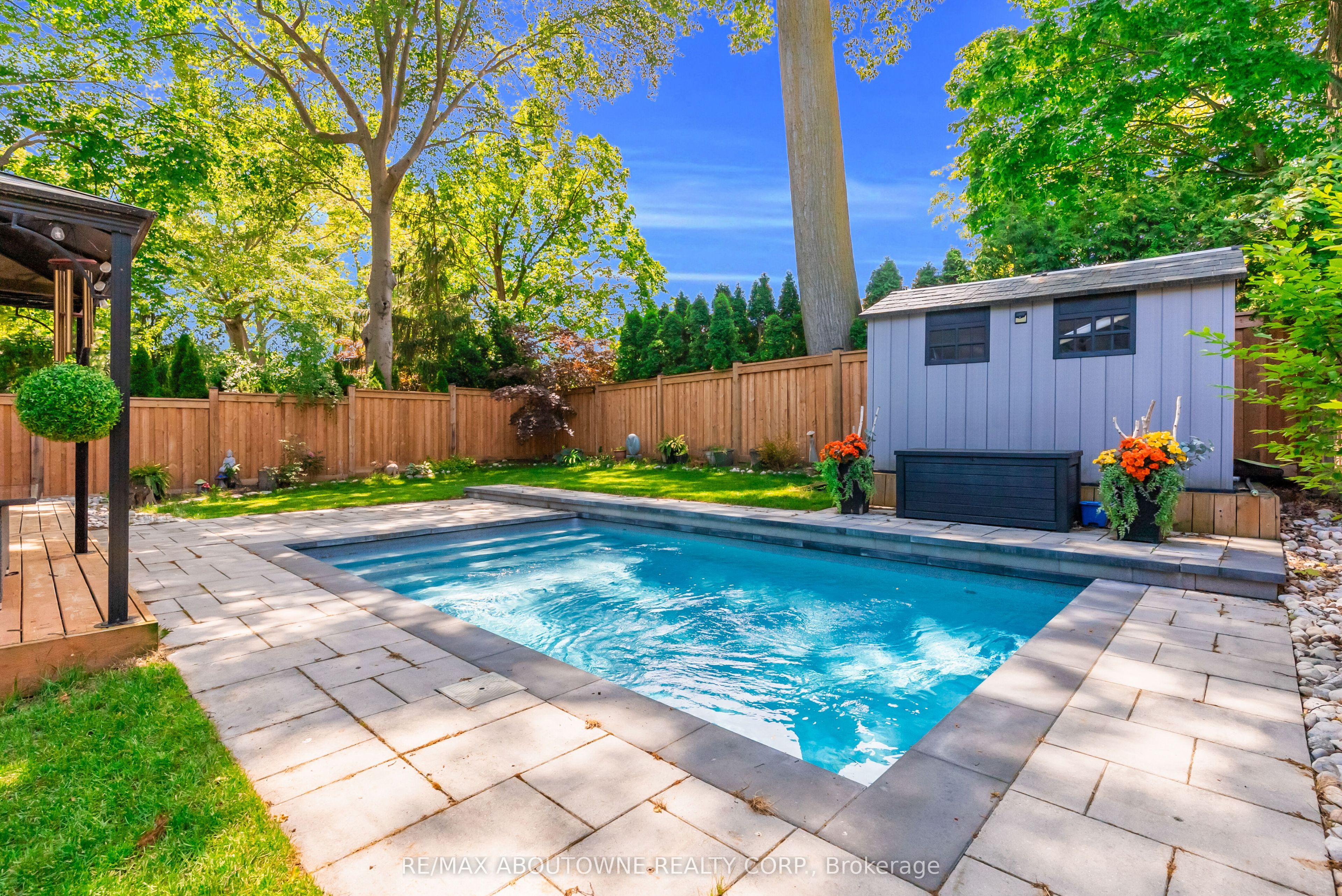 428 Brookmill Road, Oakville ‣ W13821214 428 Brookmill Road, Oakville ‣ W13821214