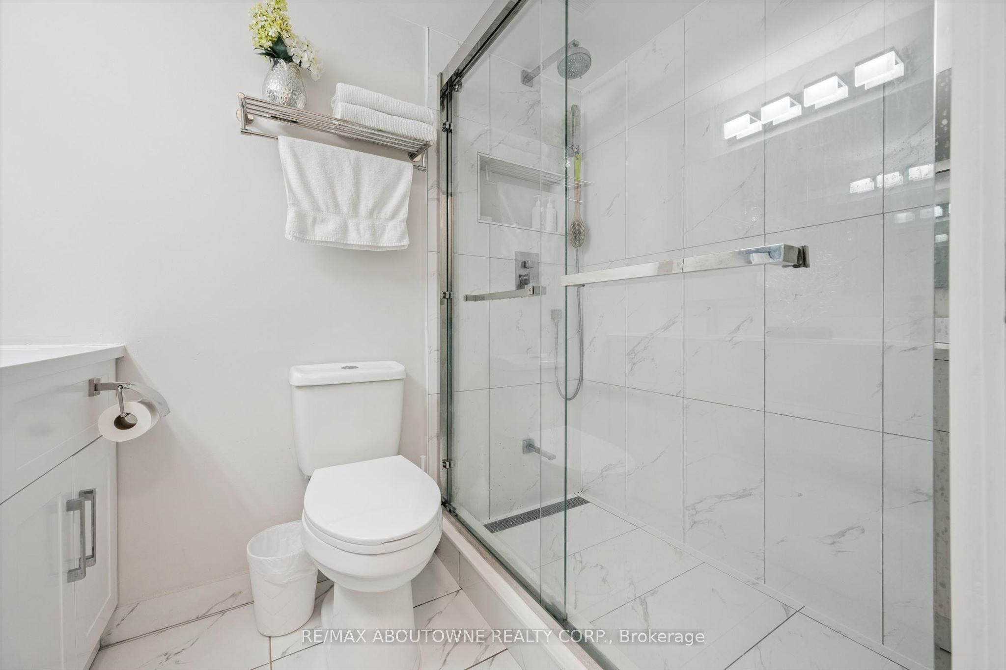 Call LBO – 81 MILLSIDE Drive, Milton ‣ W13824110 Call LBO – 81 MILLSIDE Drive, Milton ‣ W13824110