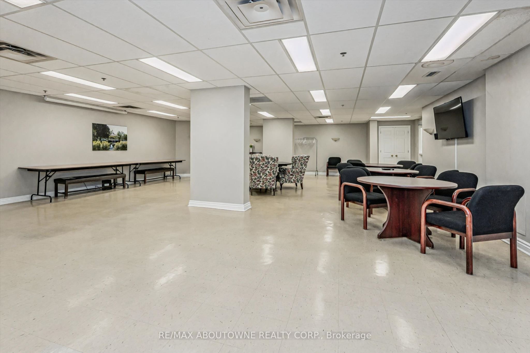 Call LBO – 81 MILLSIDE Drive, Milton ‣ W13824110 Call LBO – 81 MILLSIDE Drive, Milton ‣ W13824110
