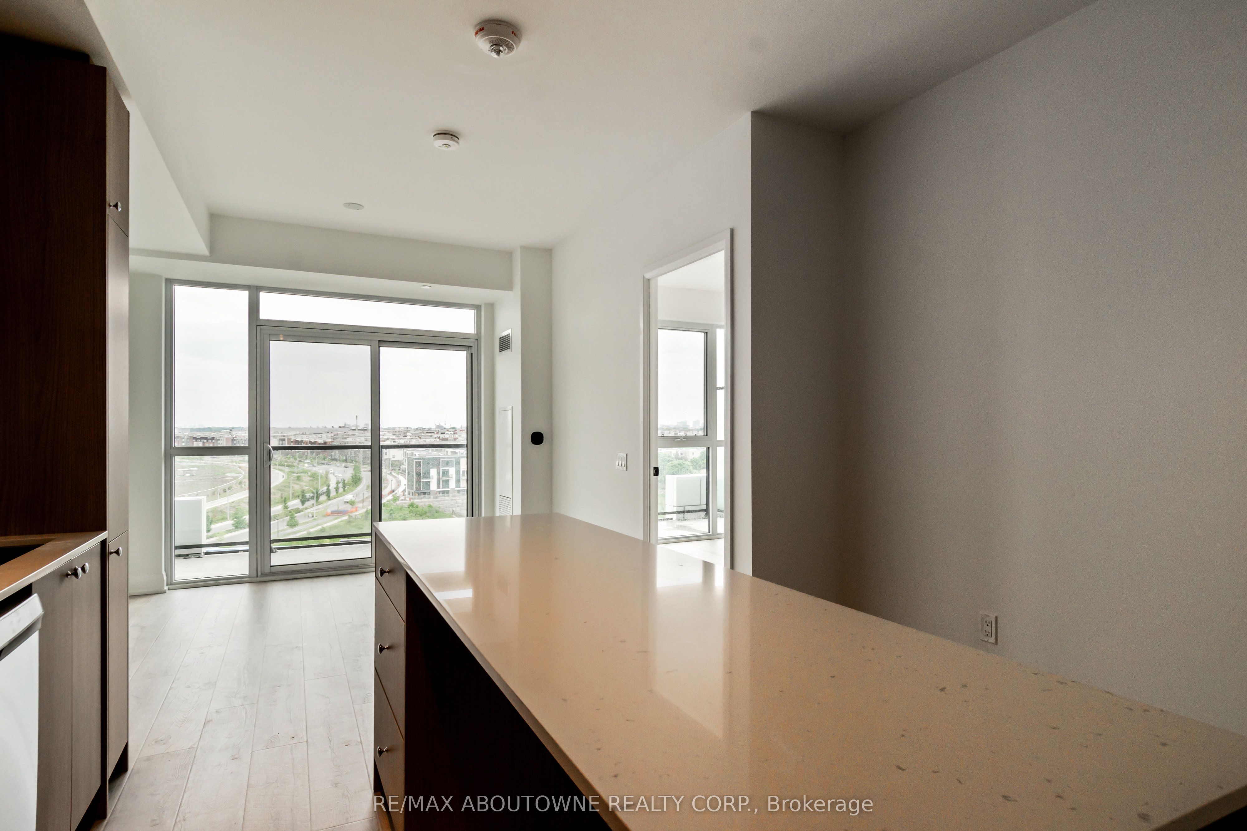 14 – 50 George Butchart Drive, Toronto W05 ‣ W13825404 14 – 50 George Butchart Drive, Toronto W05 ‣ W13825404