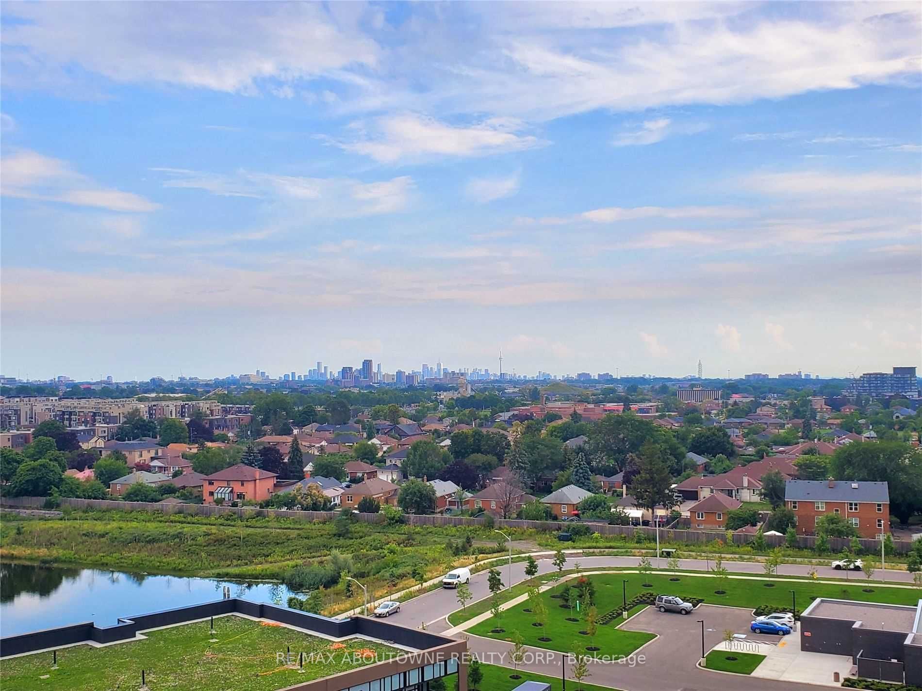 14 – 50 George Butchart Drive, Toronto W05 ‣ W13825404 14 – 50 George Butchart Drive, Toronto W05 ‣ W13825404