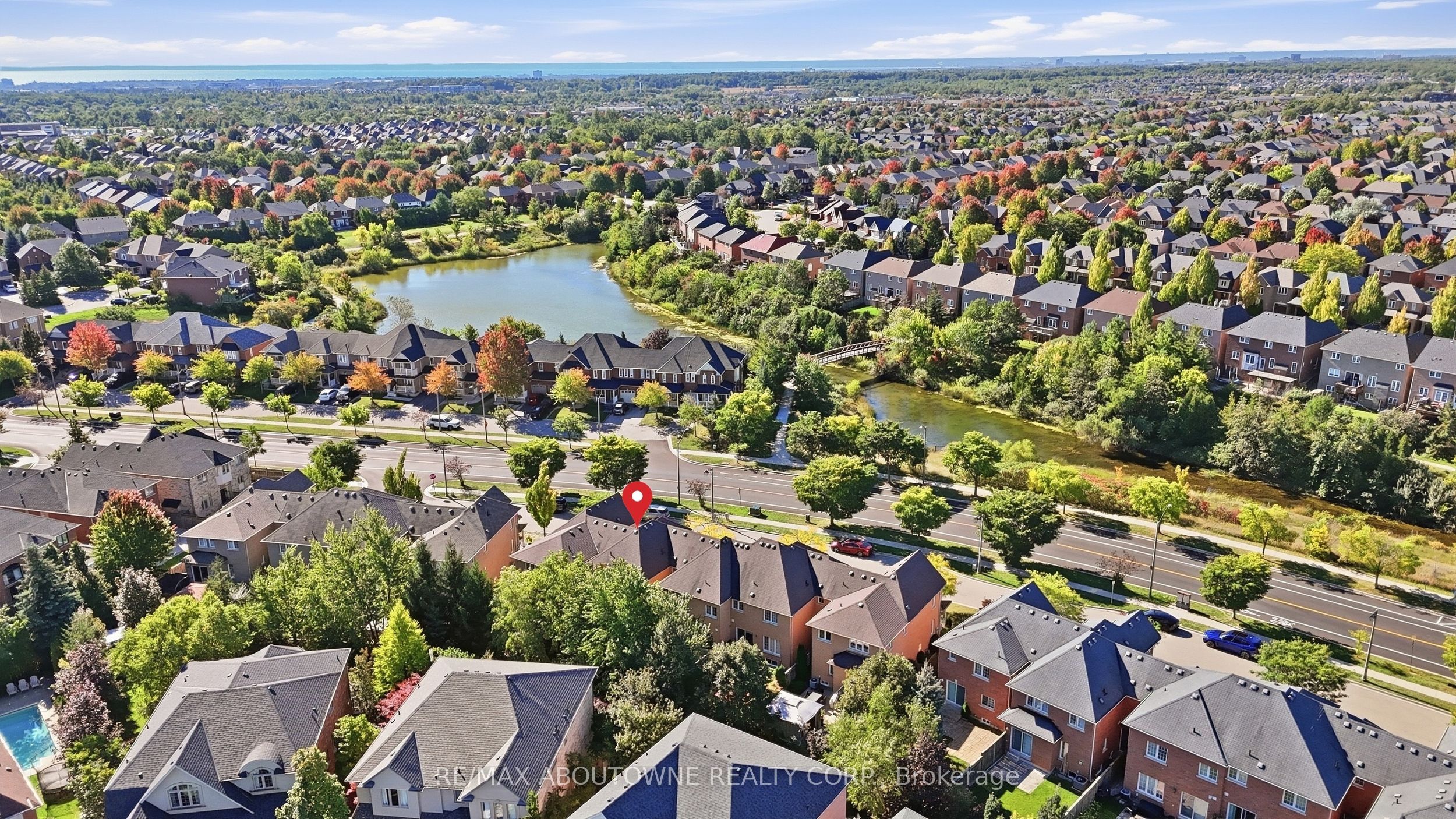 2409 Postmaster Drive, Oakville ‣ W13829152 2409 Postmaster Drive, Oakville ‣ W13829152