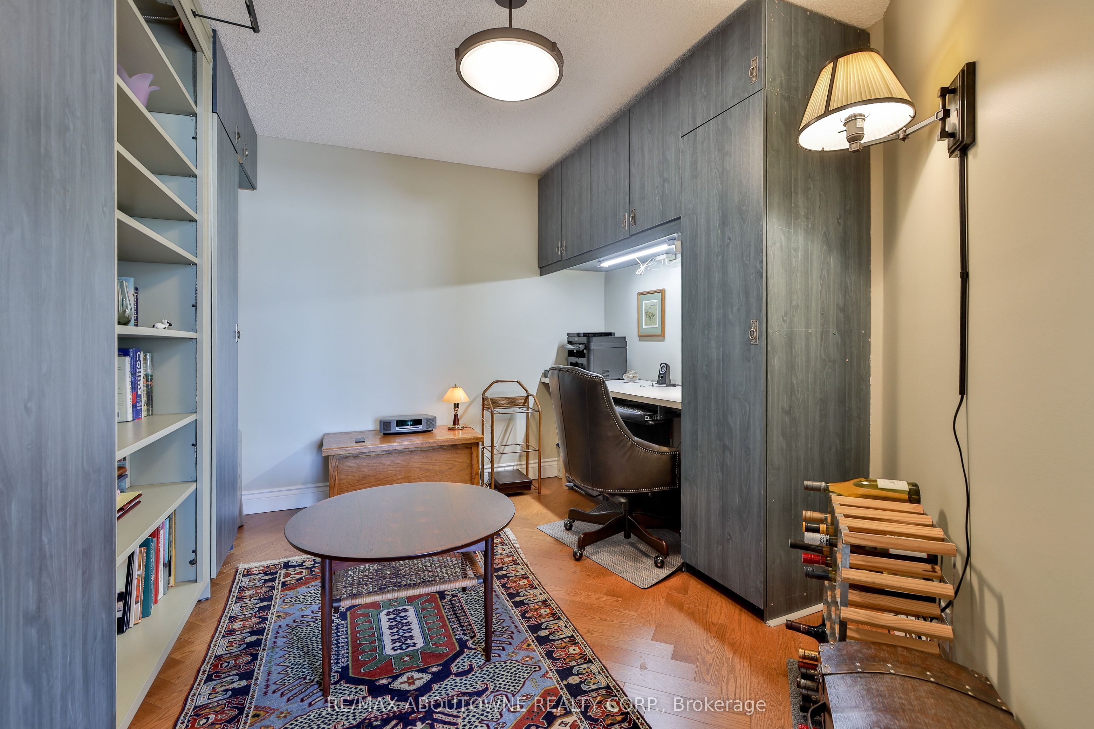 1 – 2287 Lake Shore Road, Toronto W06 ‣ W13834436 1 – 2287 Lake Shore Road, Toronto W06 ‣ W13834436
