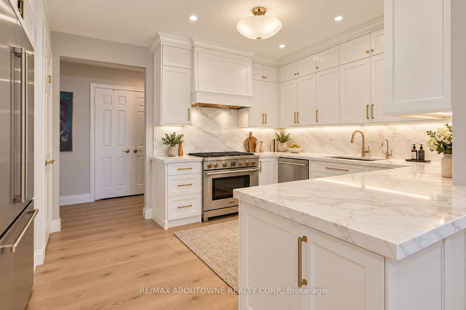 1 – 2287 Lake Shore Road, Toronto W06 ‣ W13834436 1 – 2287 Lake Shore Road, Toronto W06 ‣ W13834436