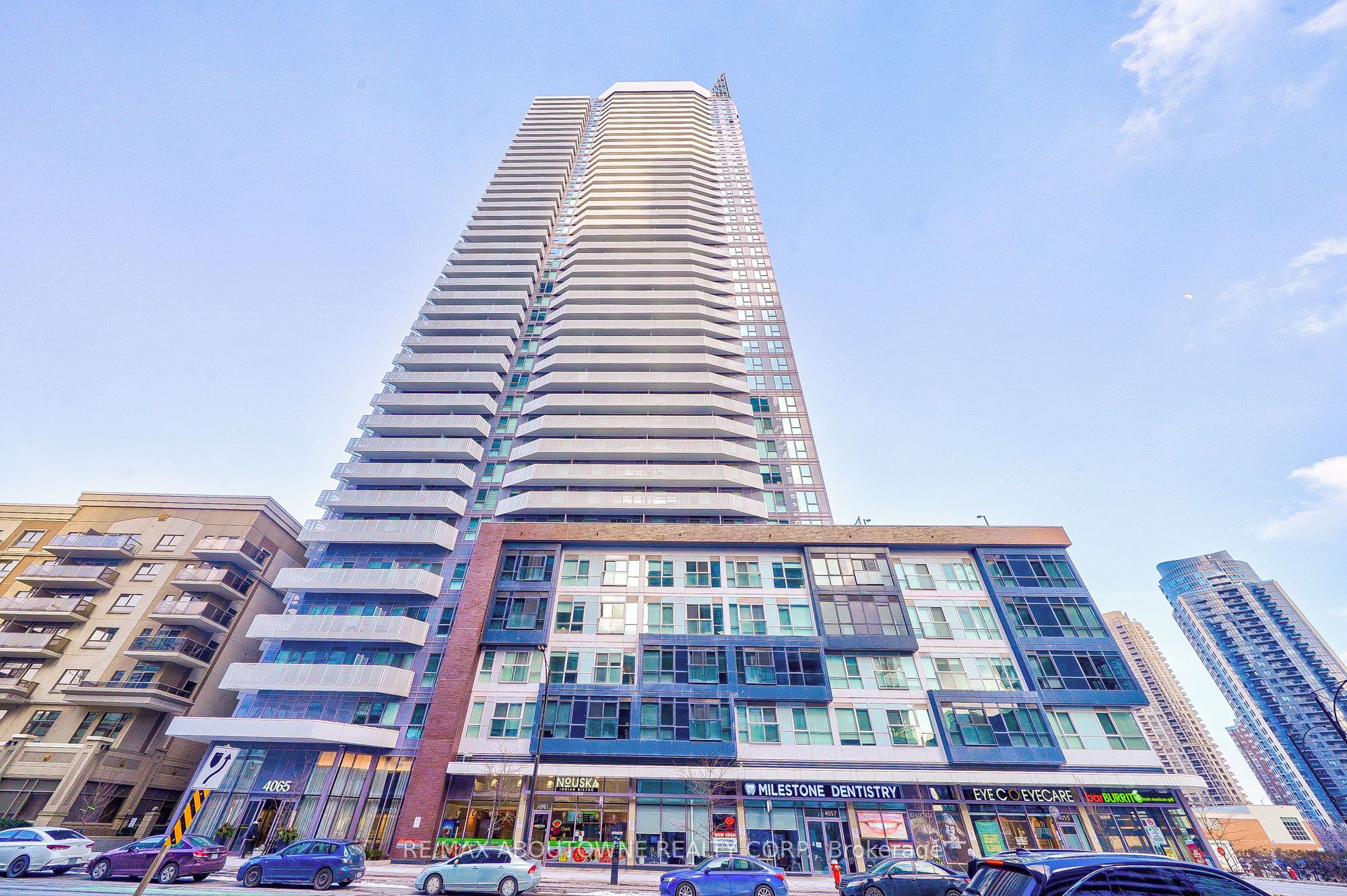03 – 4065 Confederation Parkway, Mississauga