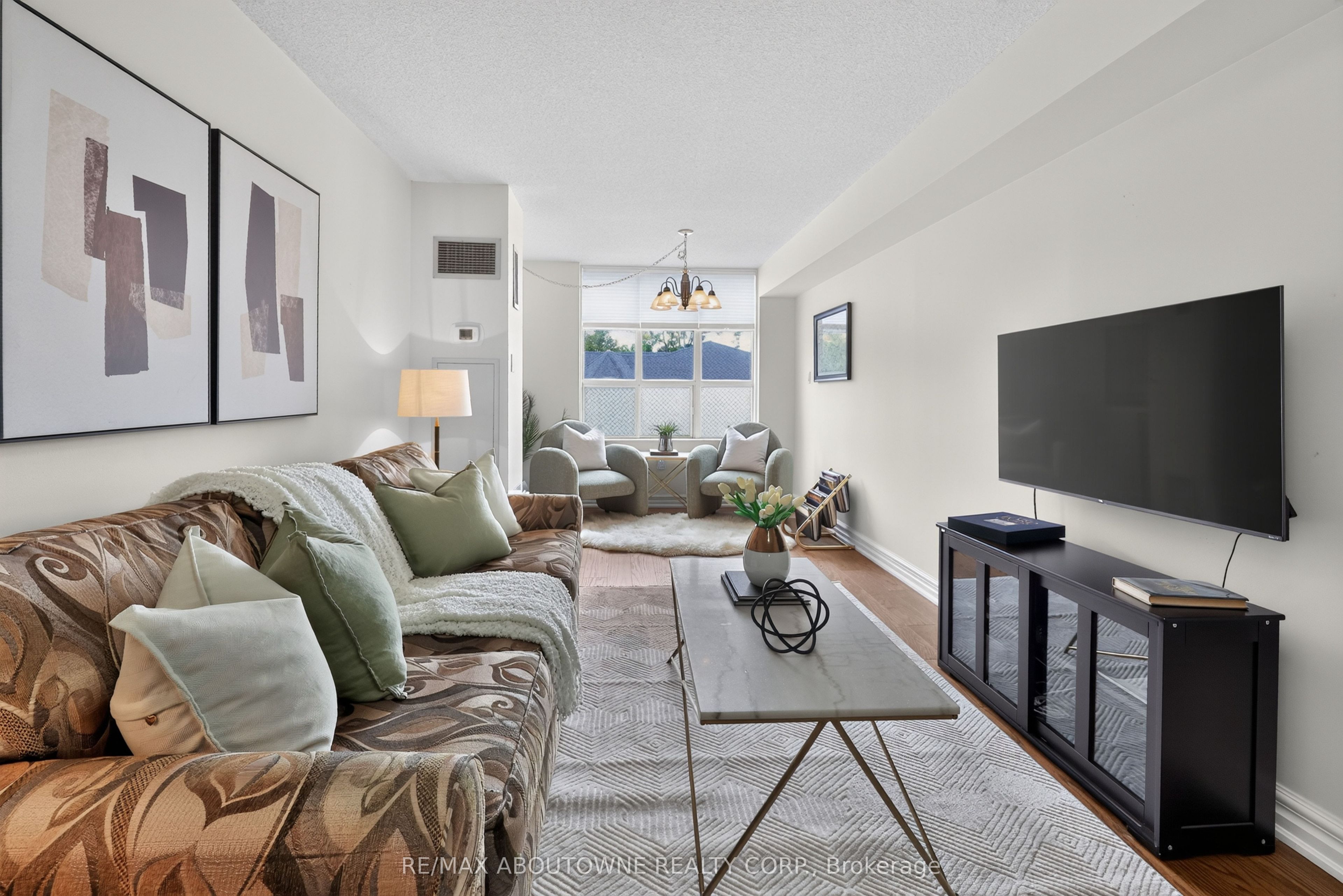 57 – 221 Robinson Street, Oakville ‣ W13843508 57 – 221 Robinson Street, Oakville ‣ W13843508