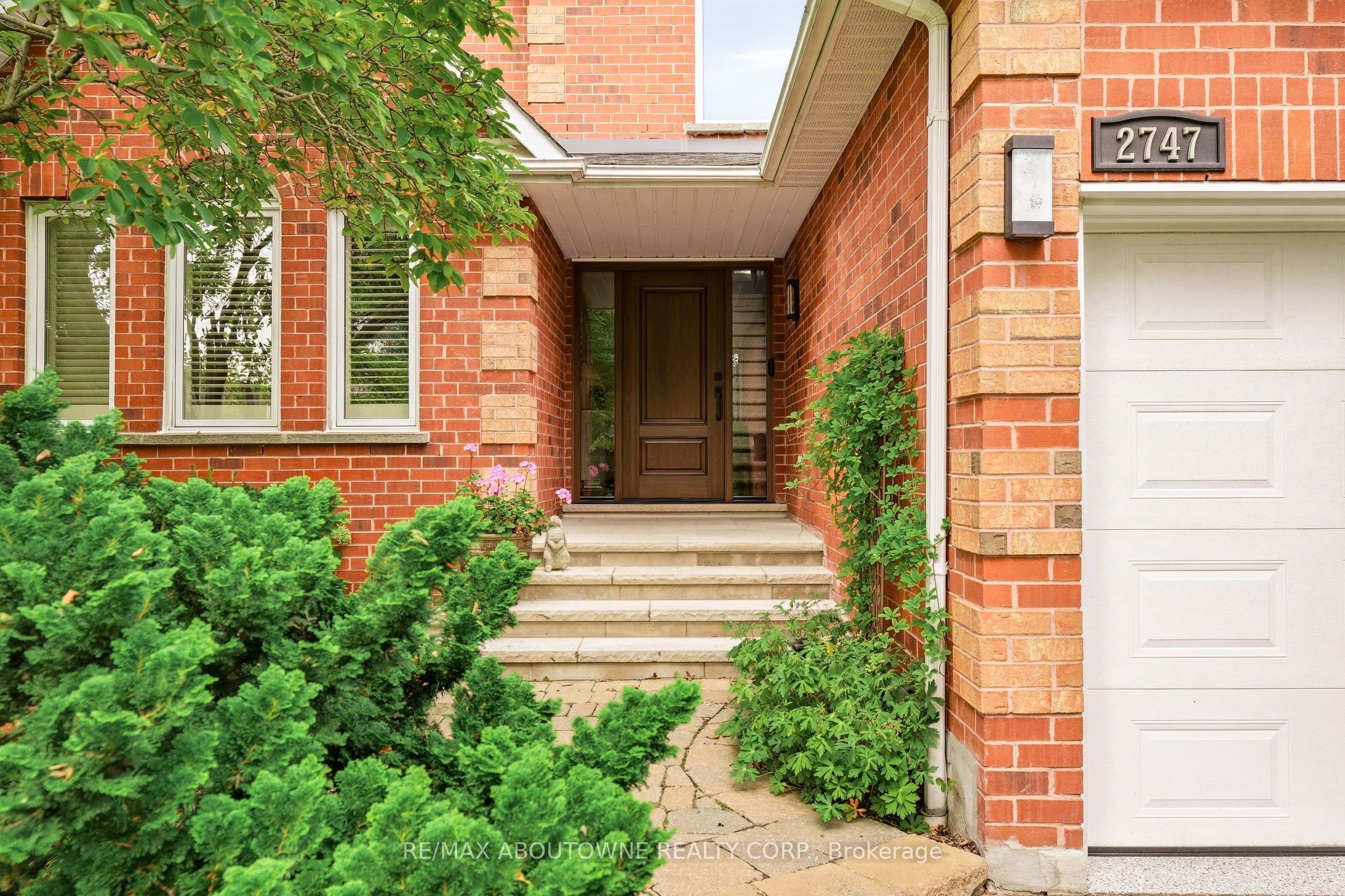 2747 Teak Crescent, Oakville ‣ W13849268 2747 Teak Crescent, Oakville ‣ W13849268
