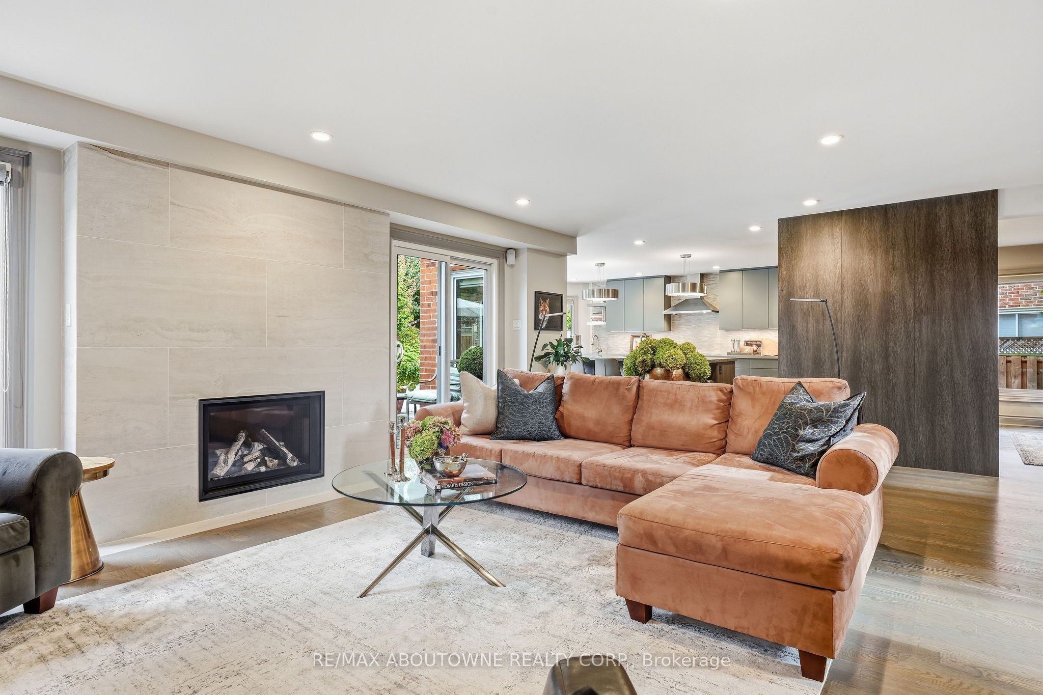 2747 Teak Crescent, Oakville ‣ W13849268 2747 Teak Crescent, Oakville ‣ W13849268