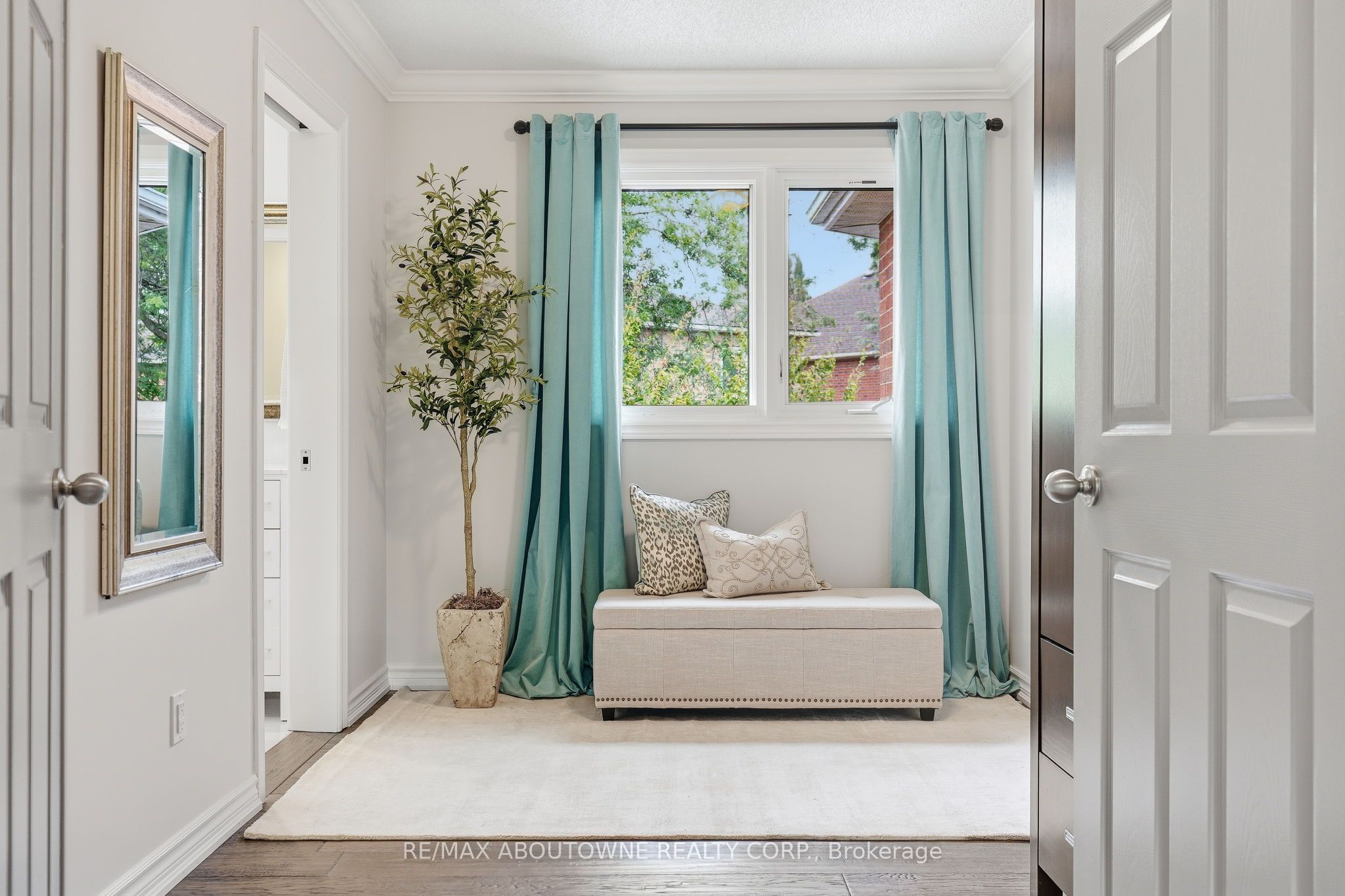 2747 Teak Crescent, Oakville ‣ W13849268 2747 Teak Crescent, Oakville ‣ W13849268