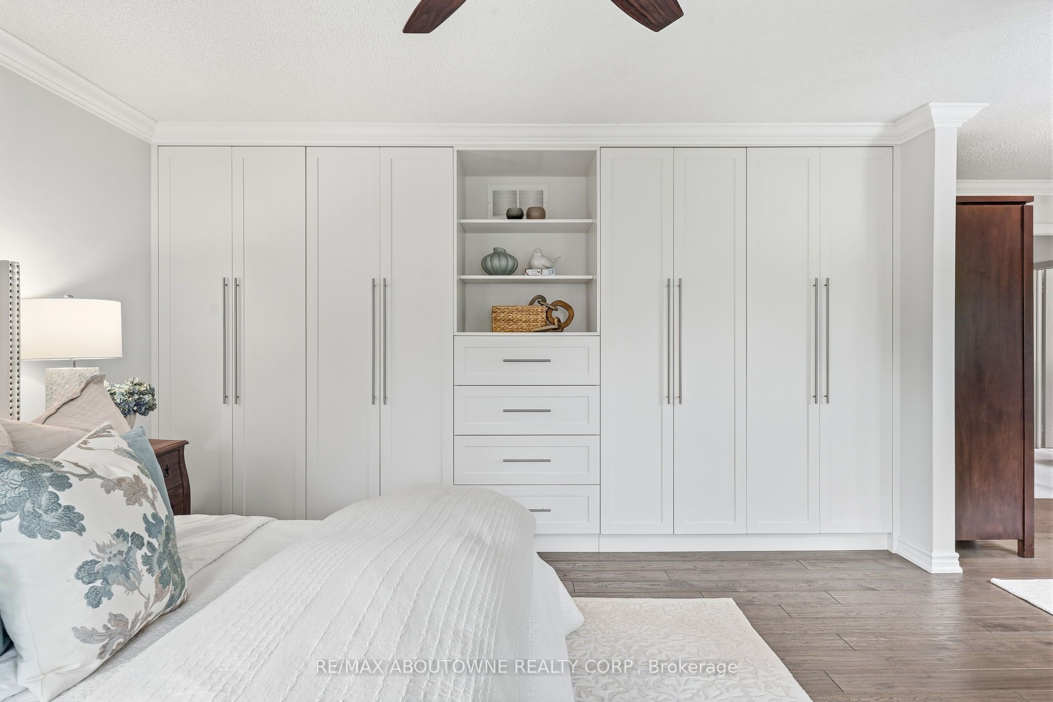 2747 Teak Crescent, Oakville ‣ W13849268 2747 Teak Crescent, Oakville ‣ W13849268