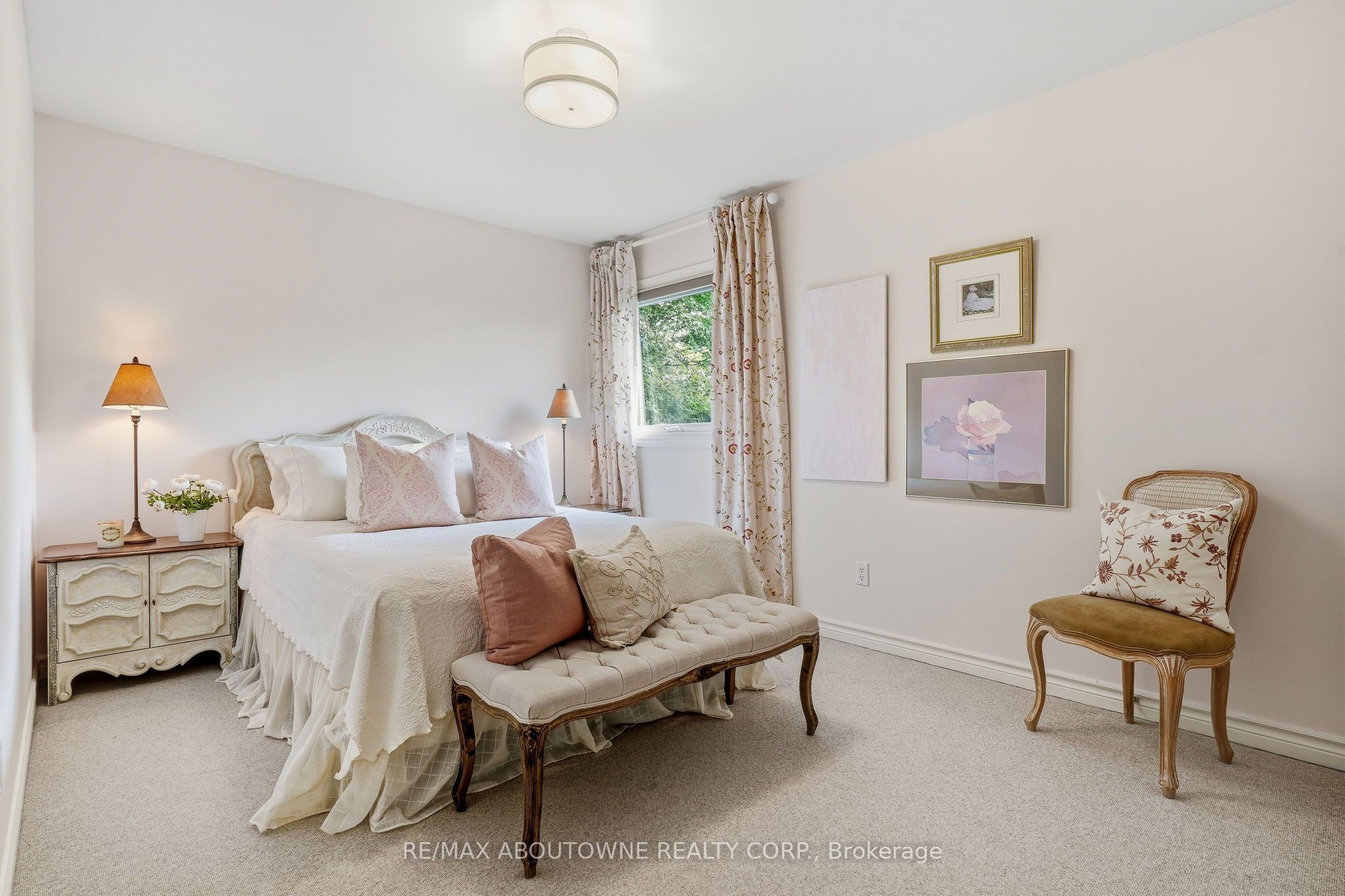 2747 Teak Crescent, Oakville ‣ W13849268 2747 Teak Crescent, Oakville ‣ W13849268
