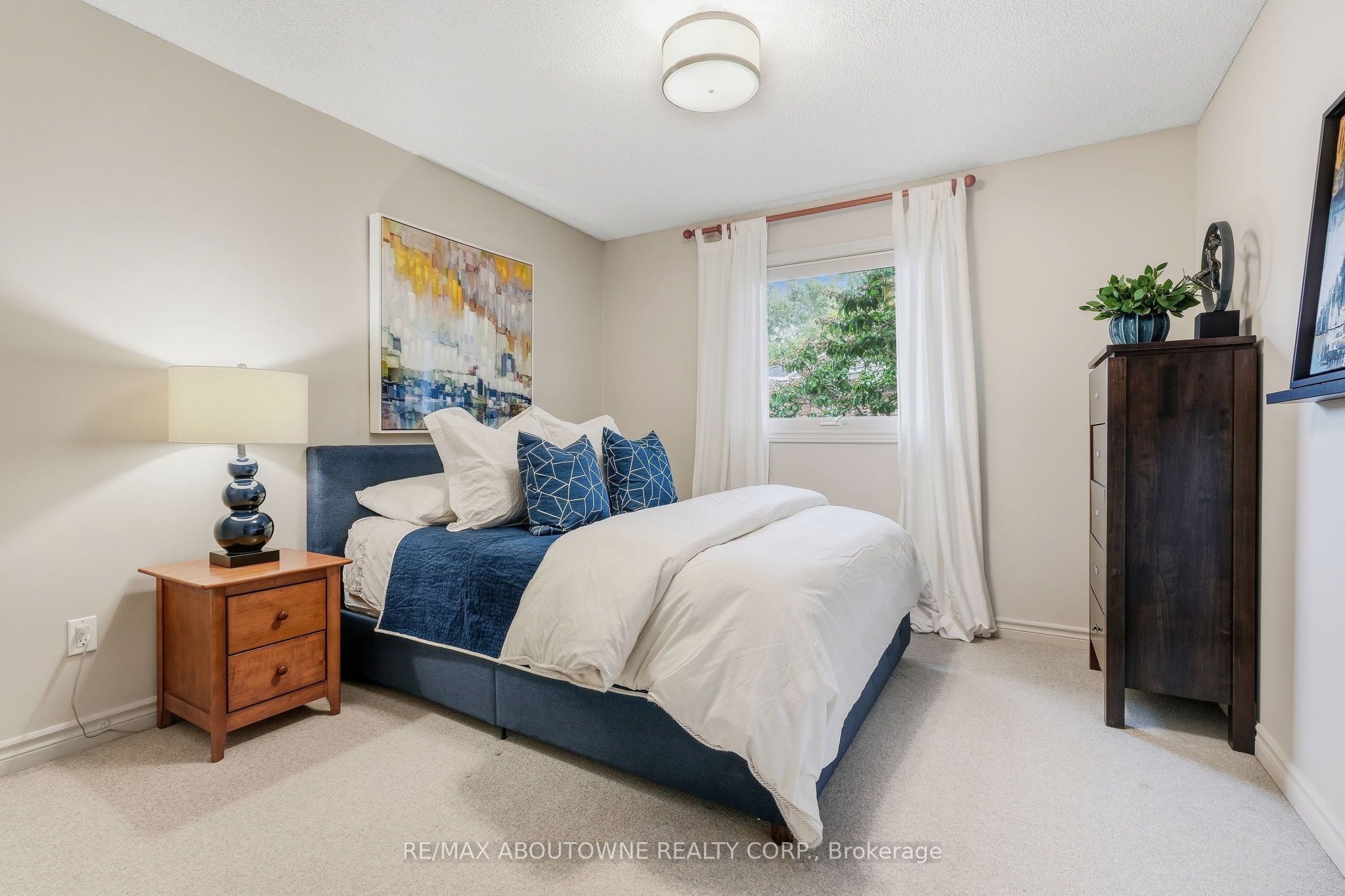 2747 Teak Crescent, Oakville ‣ W13849268 2747 Teak Crescent, Oakville ‣ W13849268