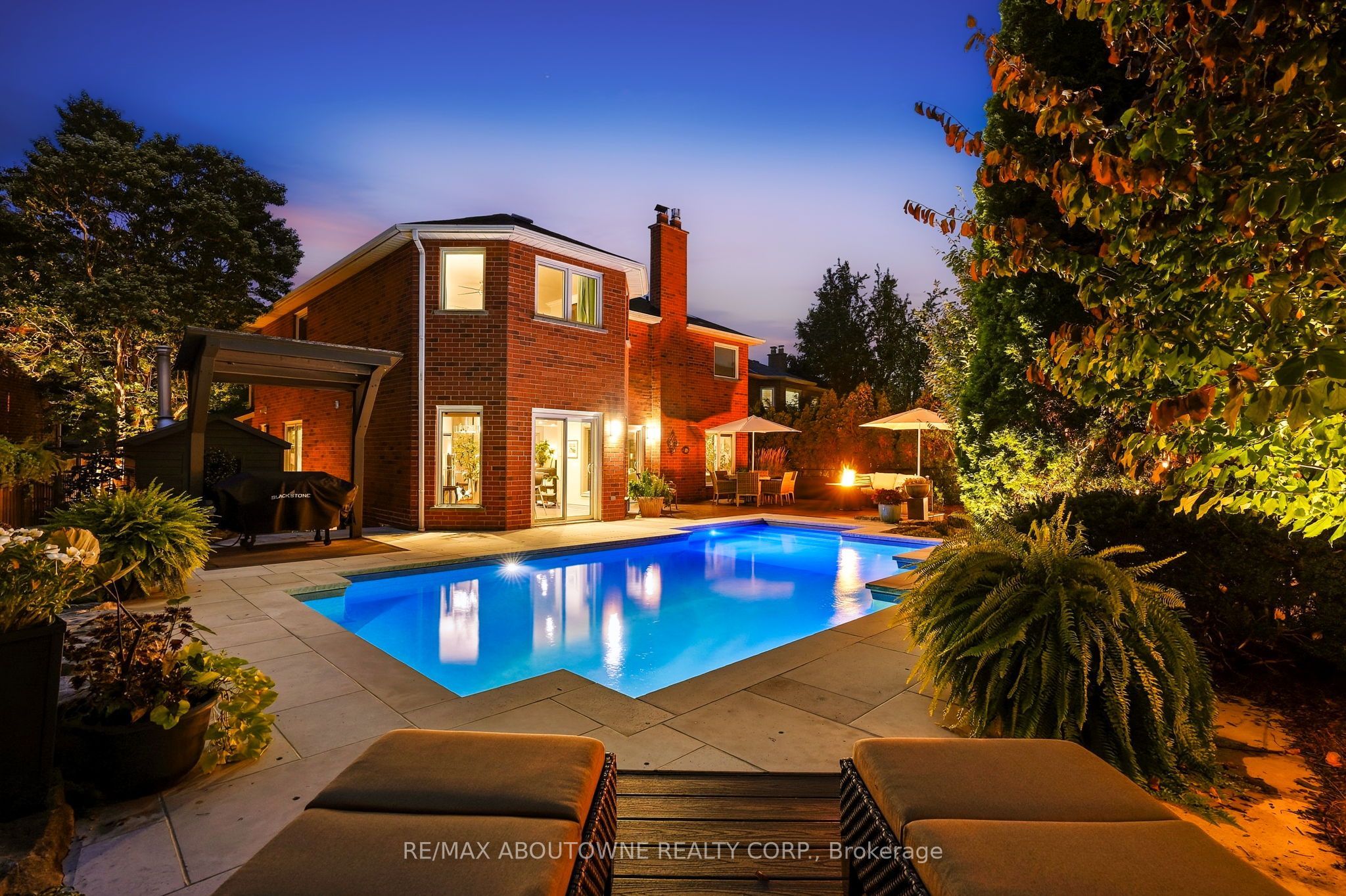 2747 Teak Crescent, Oakville ‣ W13849268 2747 Teak Crescent, Oakville ‣ W13849268