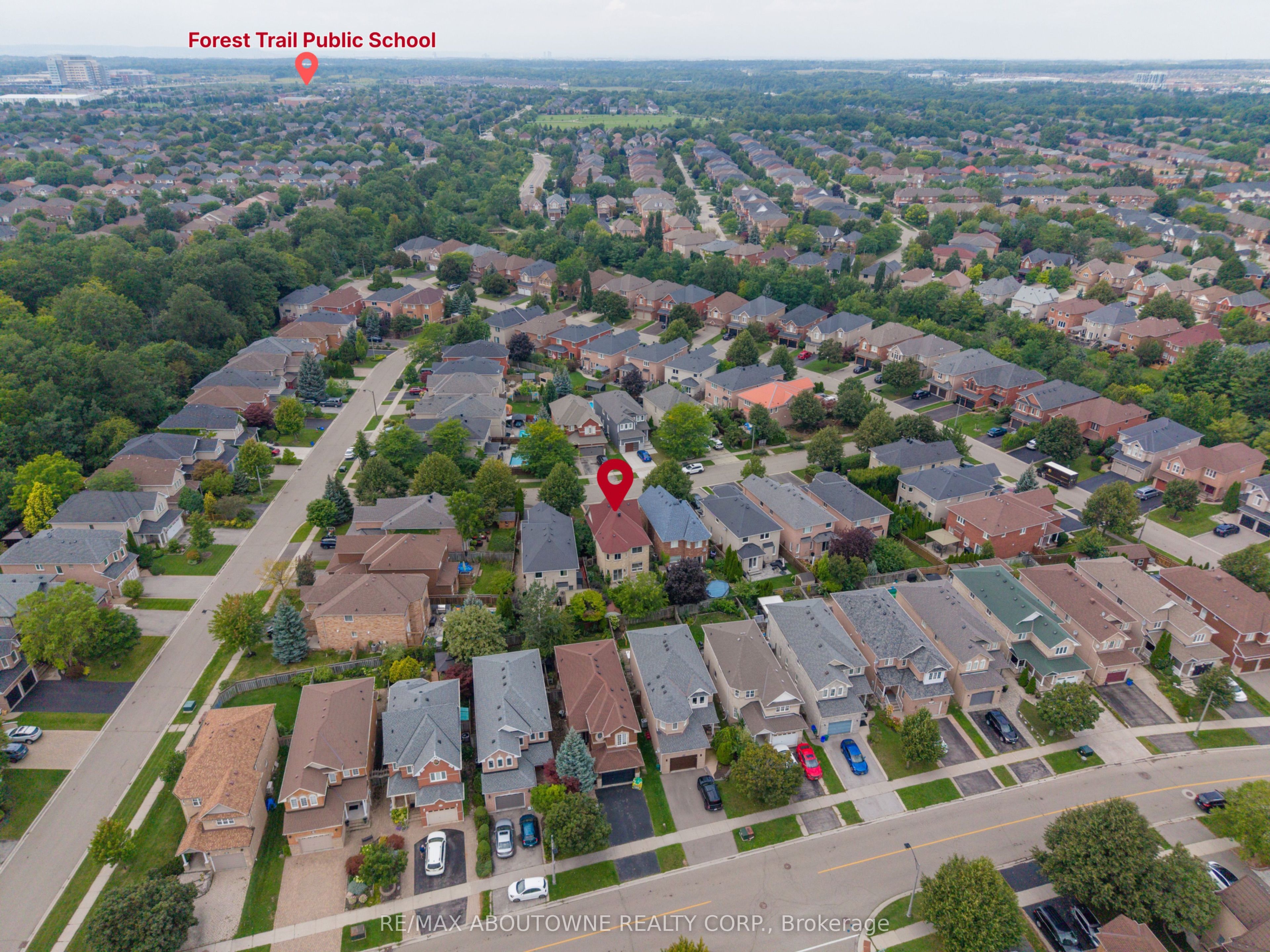 1282 Parkhurst Drive, Oakville ‣ W13851990 1282 Parkhurst Drive, Oakville ‣ W13851990