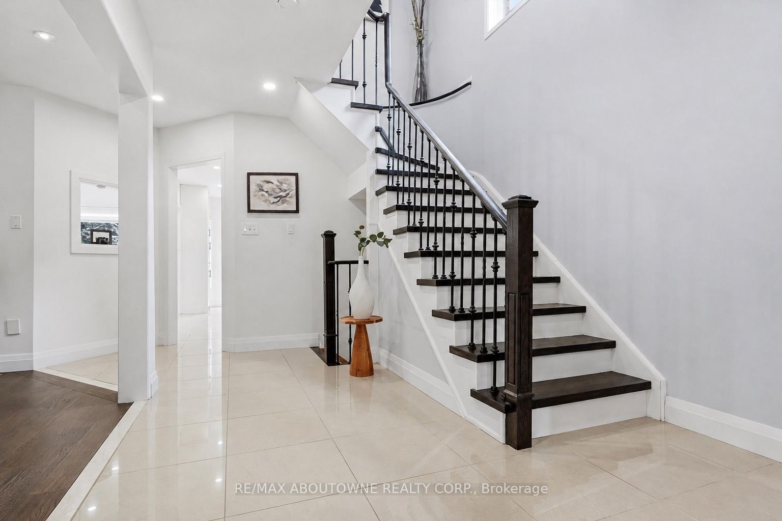1282 Parkhurst Drive, Oakville ‣ W13851990 1282 Parkhurst Drive, Oakville ‣ W13851990